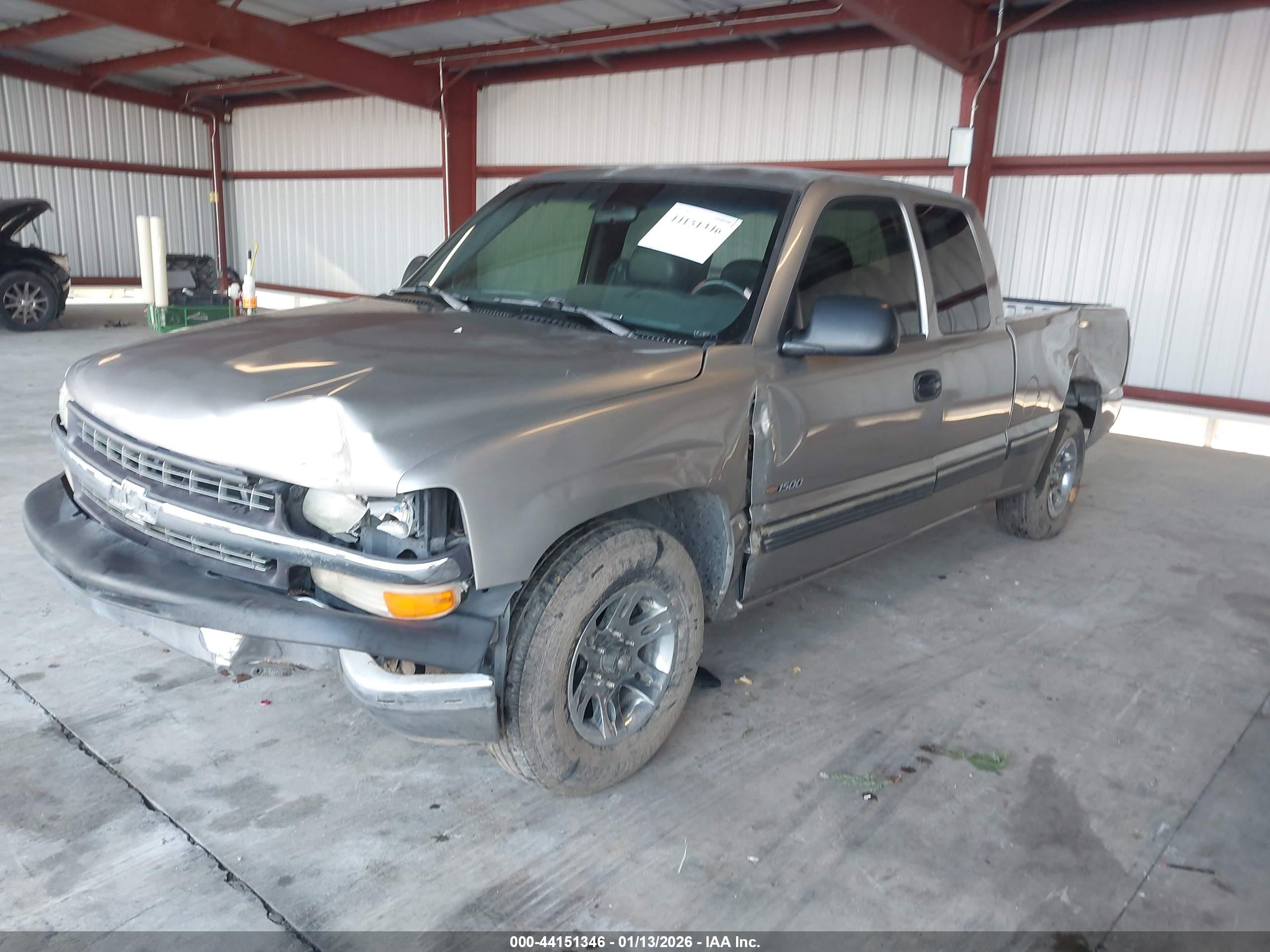 CHEVROLET SILVERADO image 2