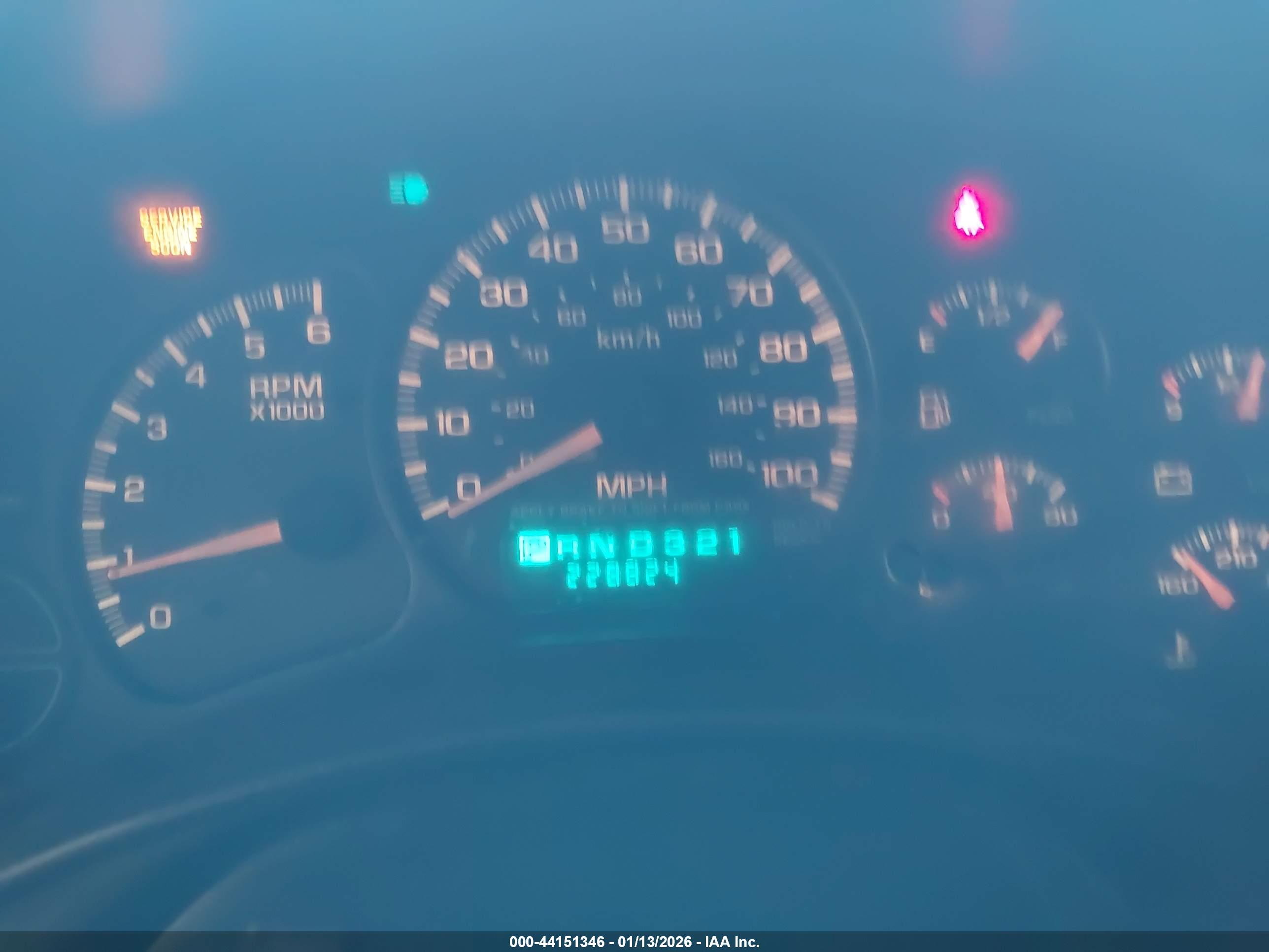 CHEVROLET SILVERADO image 7