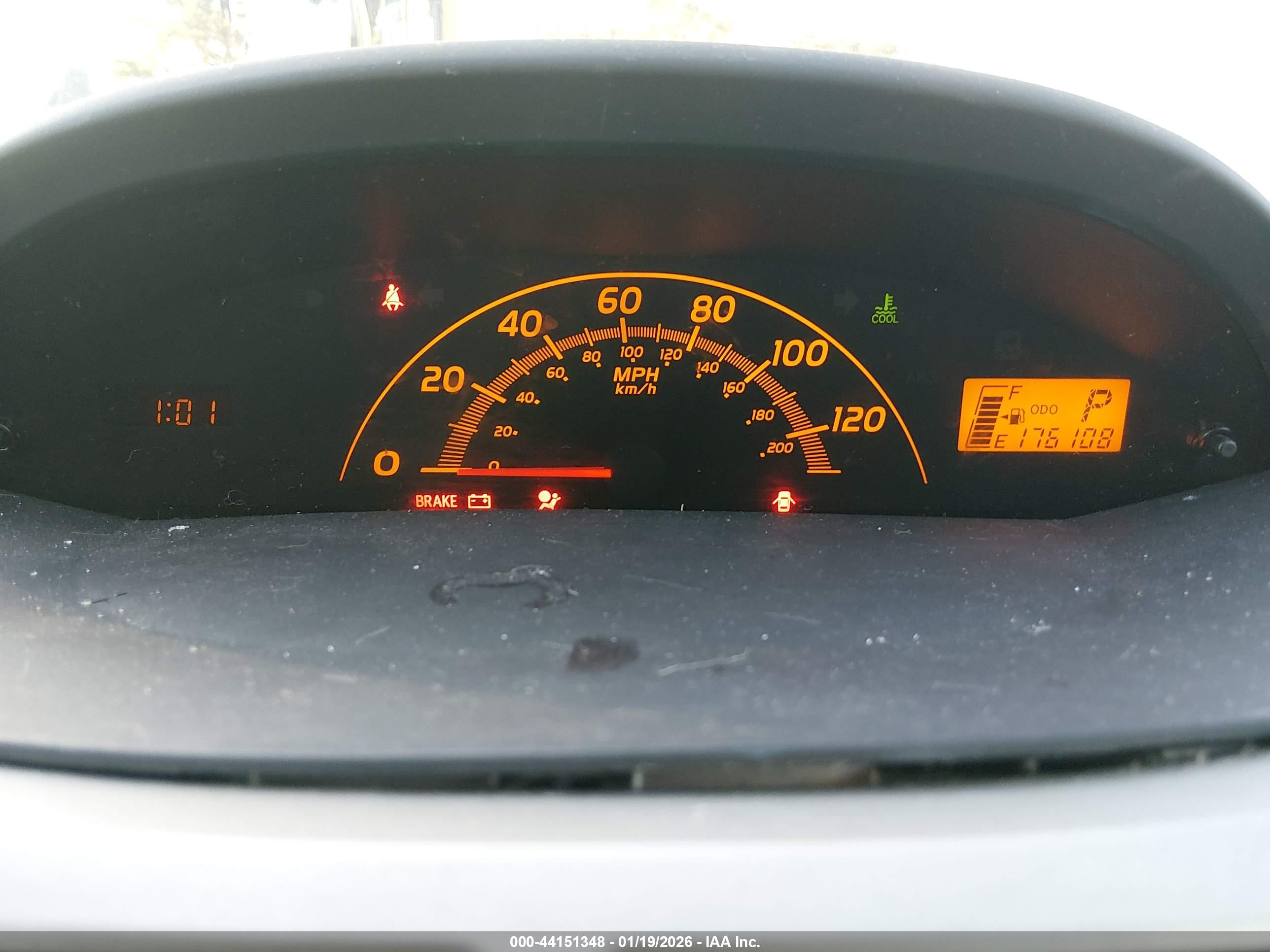 TOYOTA YARIS image 7