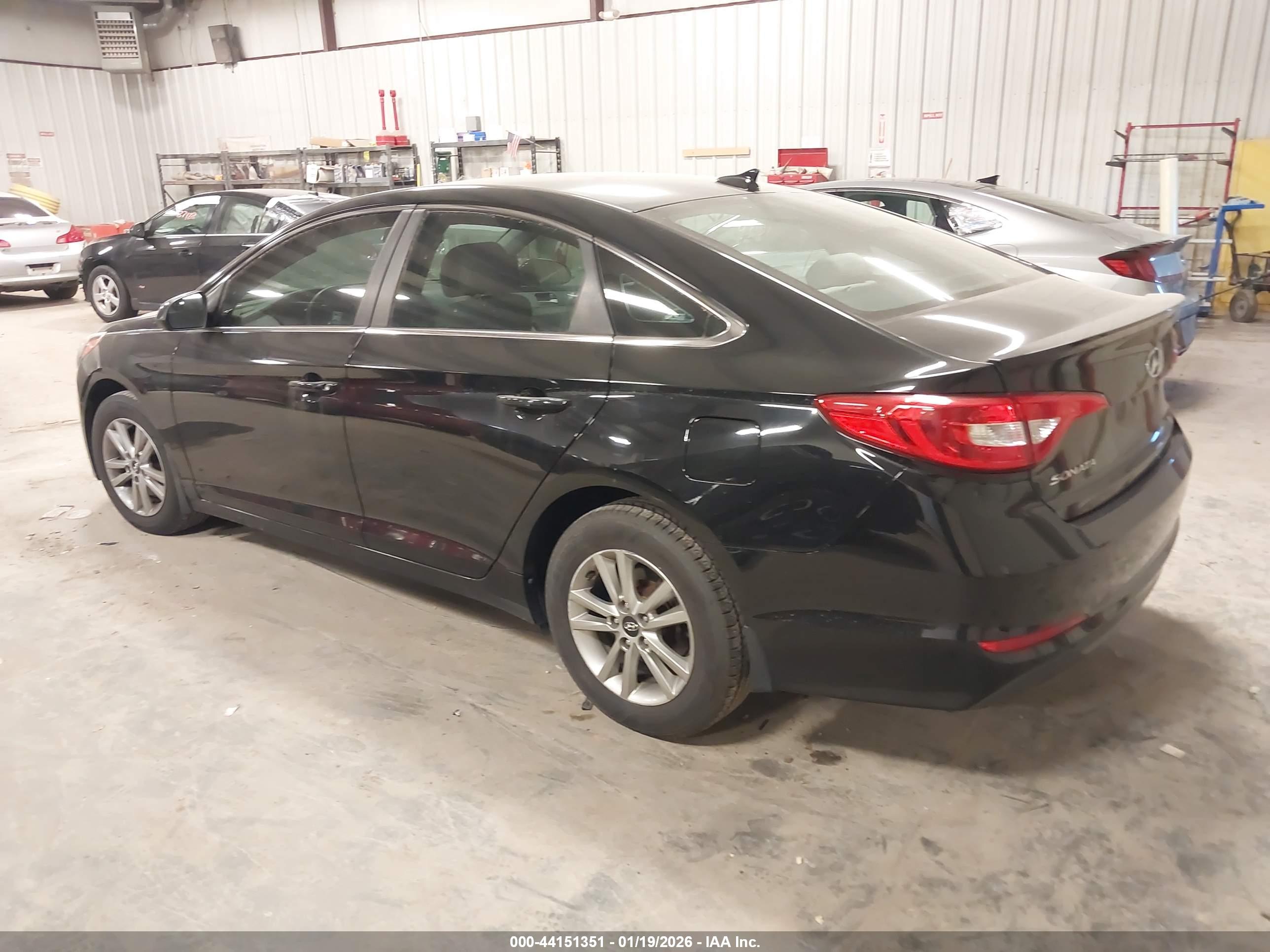 HYUNDAI SONATA image 3