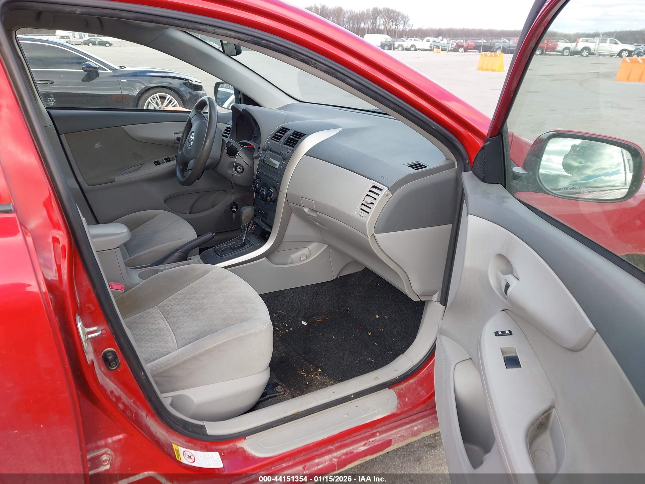 TOYOTA COROLLA image 5