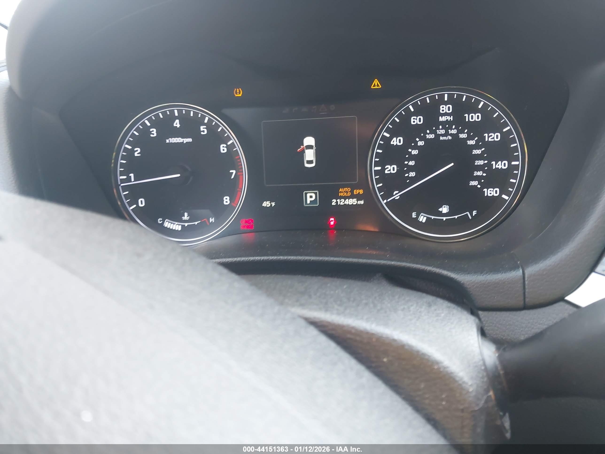 HYUNDAI GENESIS image 7