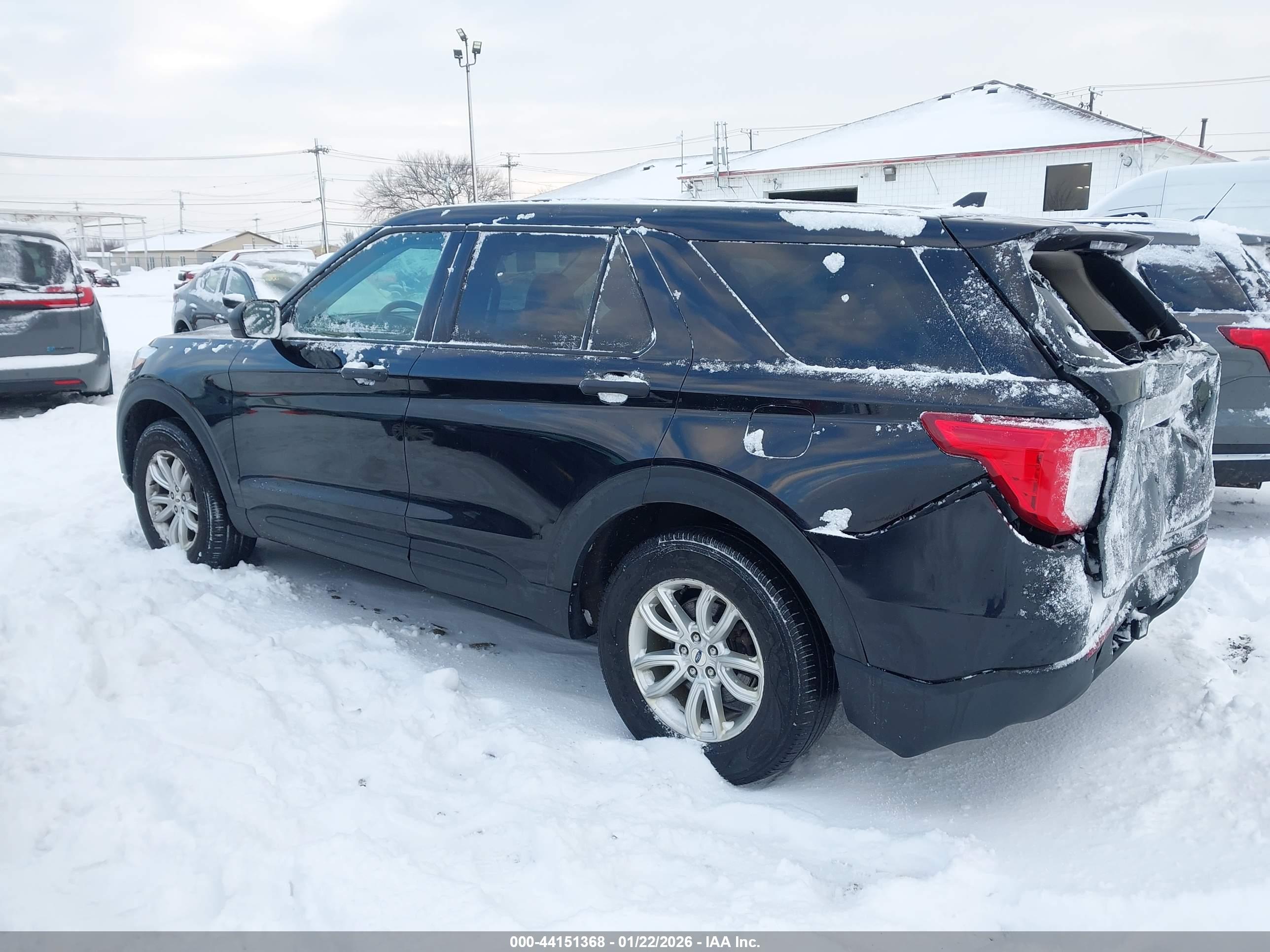 FORD EXPLORER image 3
