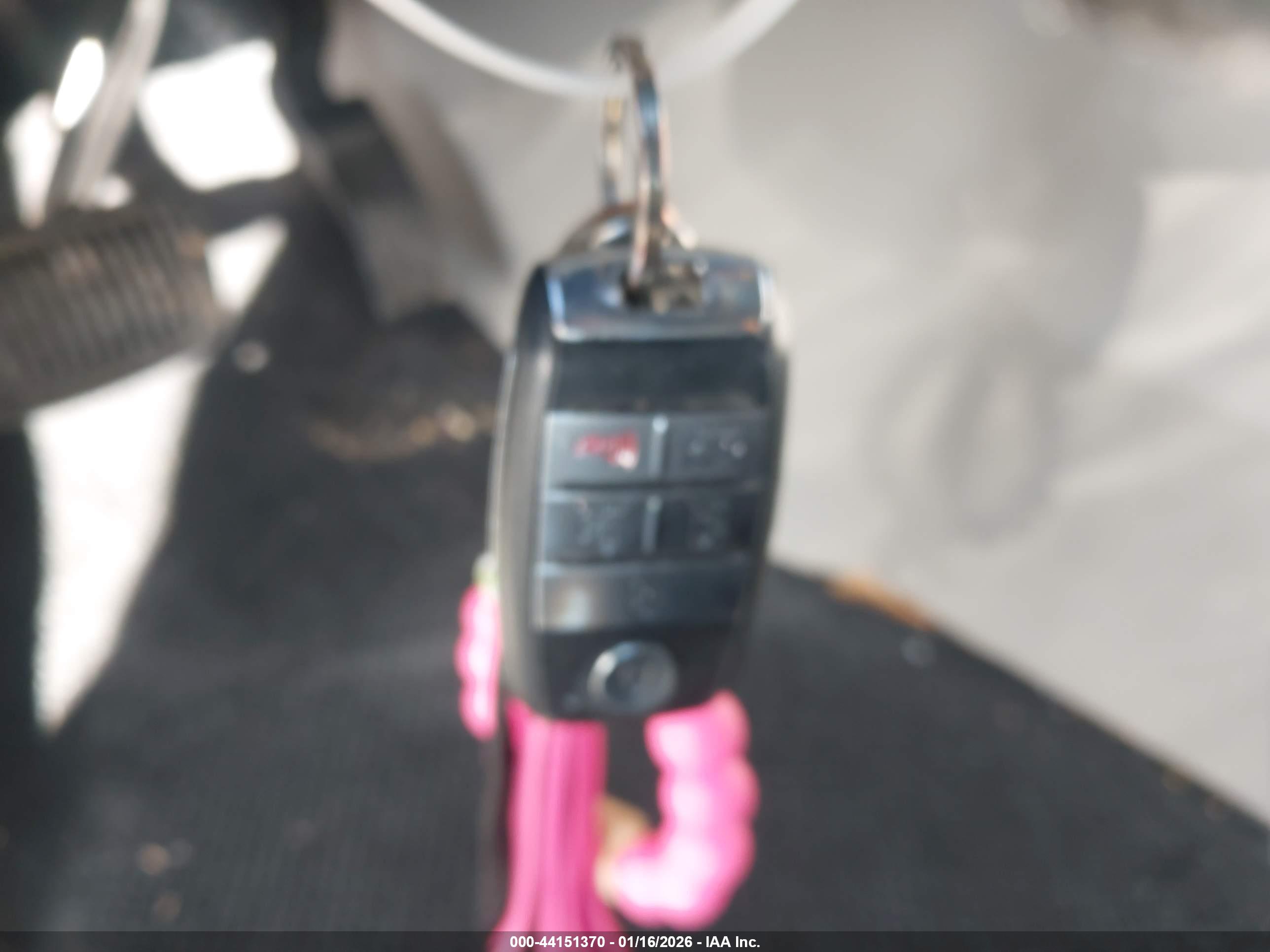 KIA SEDONA image 11