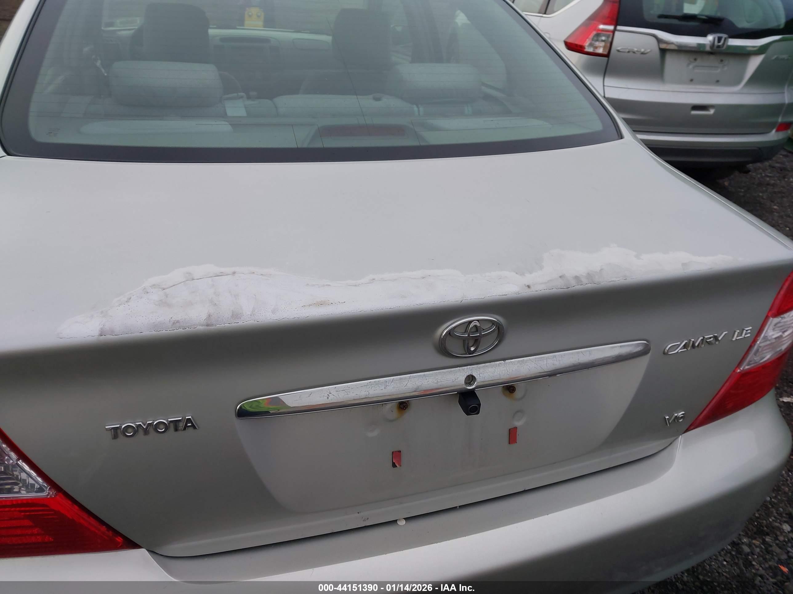 TOYOTA CAMRY image 6