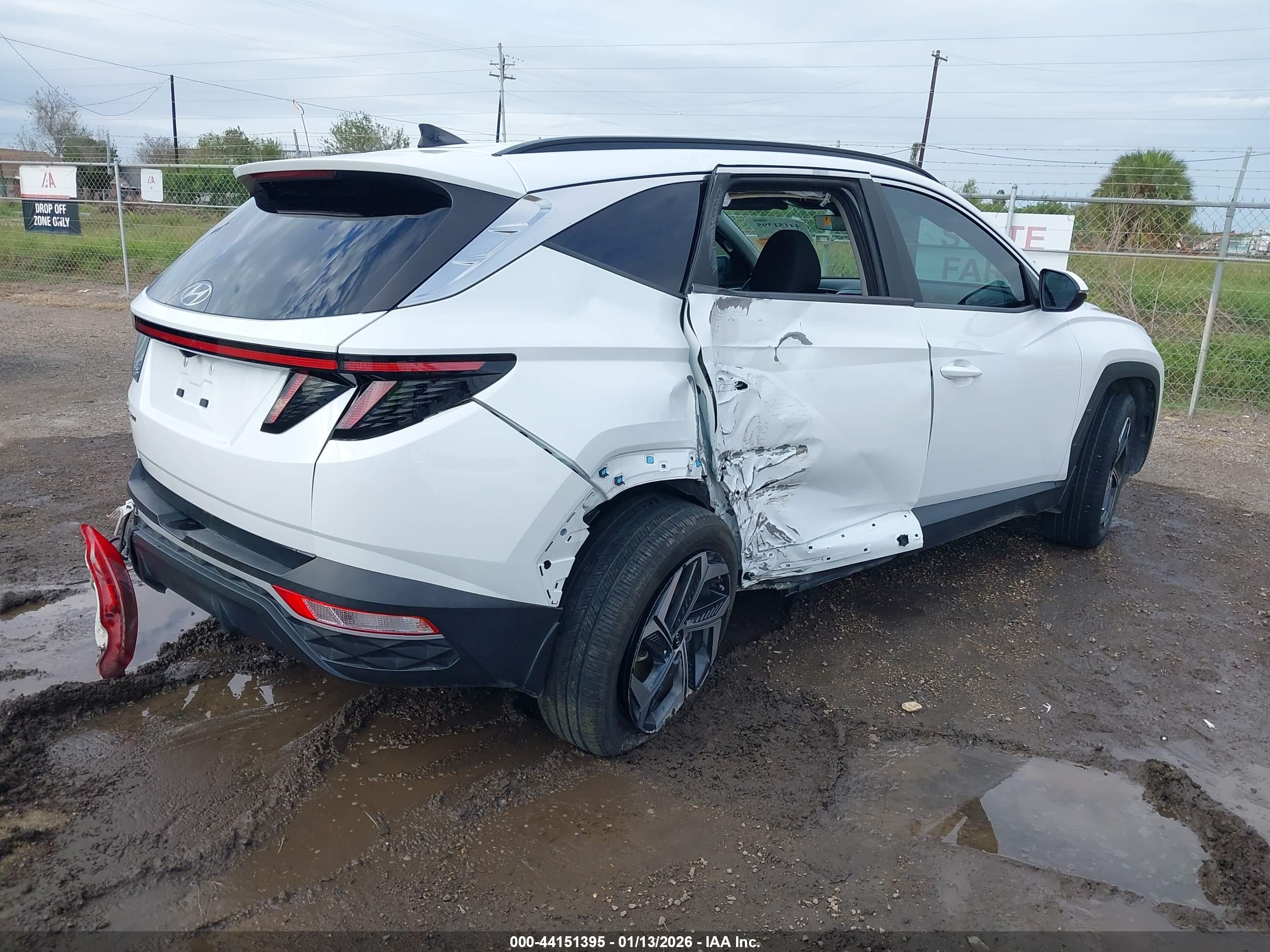 HYUNDAI TUCSON image 4