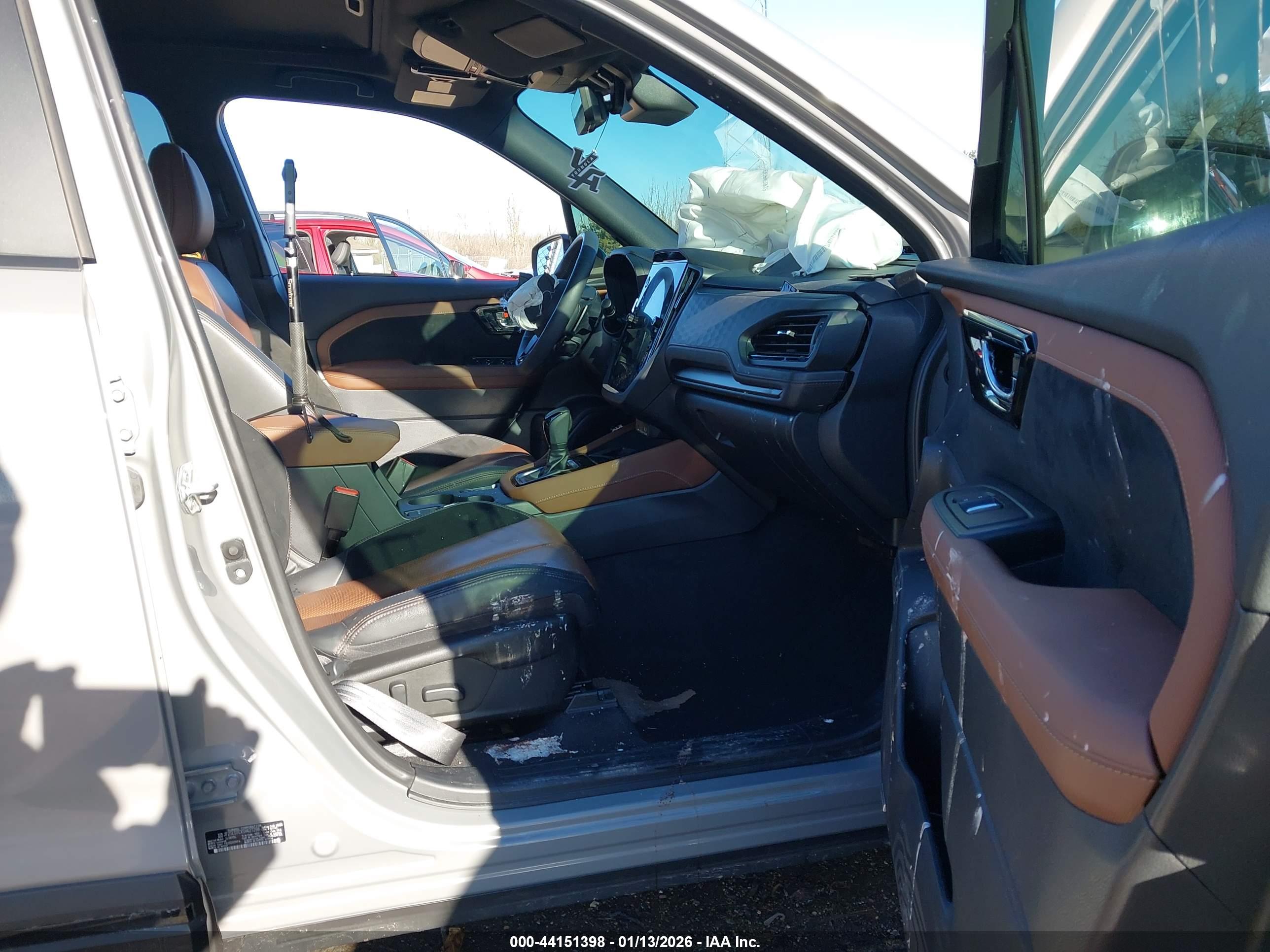 SUBARU FORESTER image 5