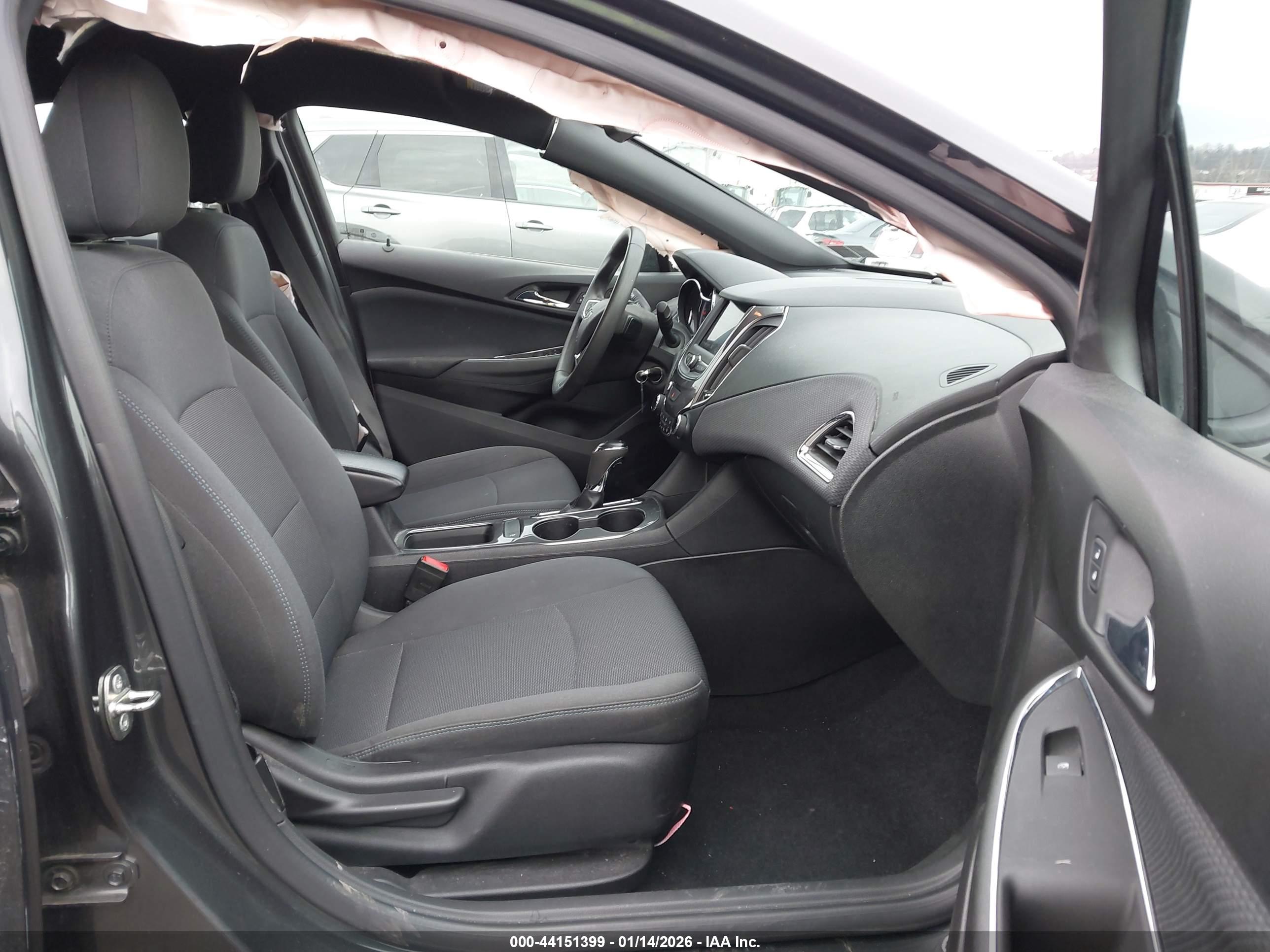 CHEVROLET CRUZE image 5