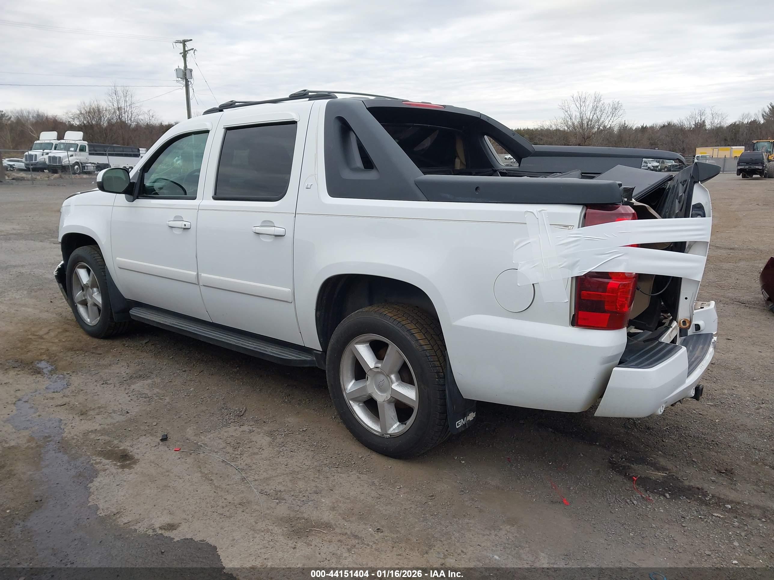 CHEVROLET AVALANCHE image 3