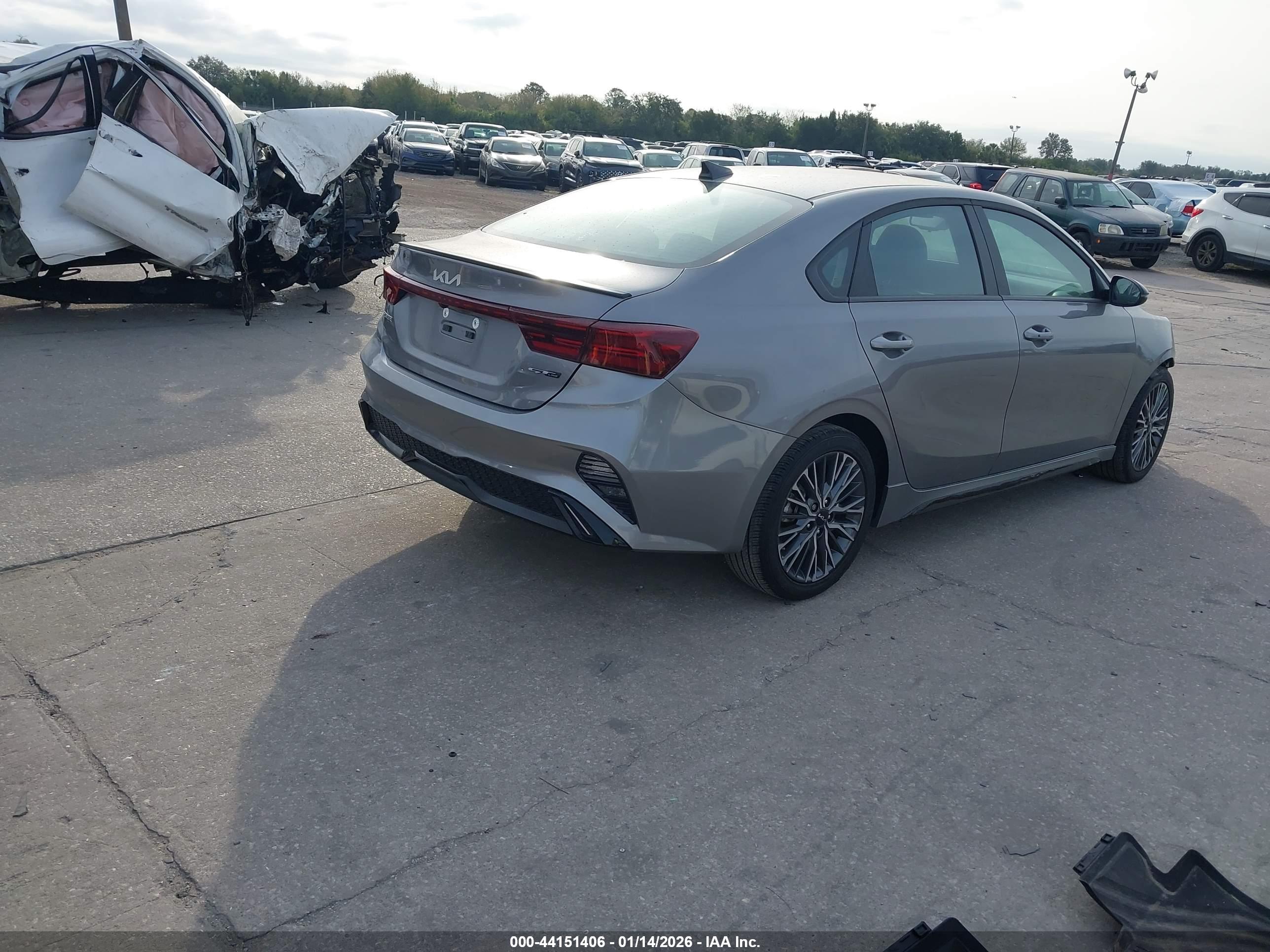 KIA FORTE image 4