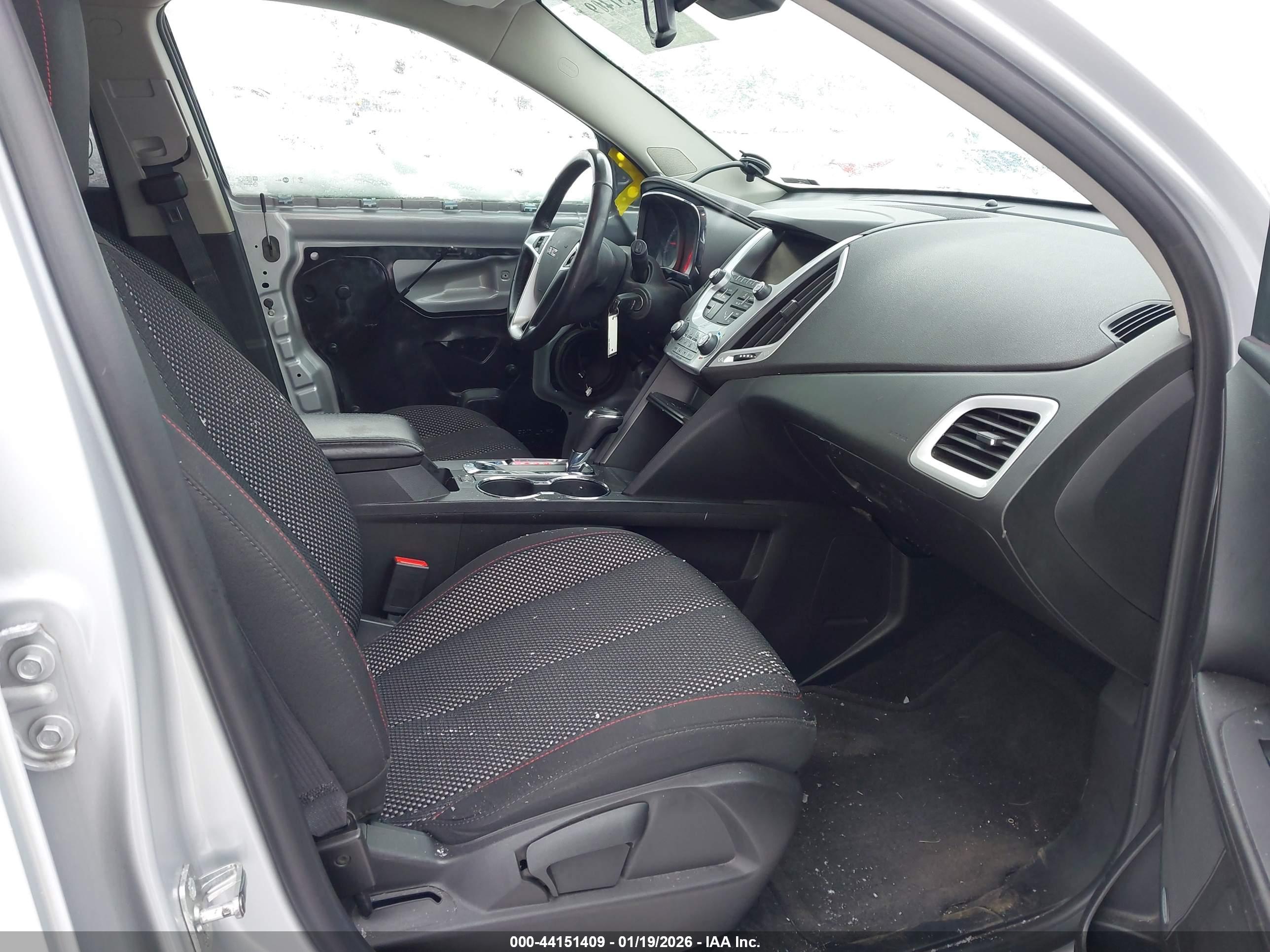 GMC TERRAIN image 5