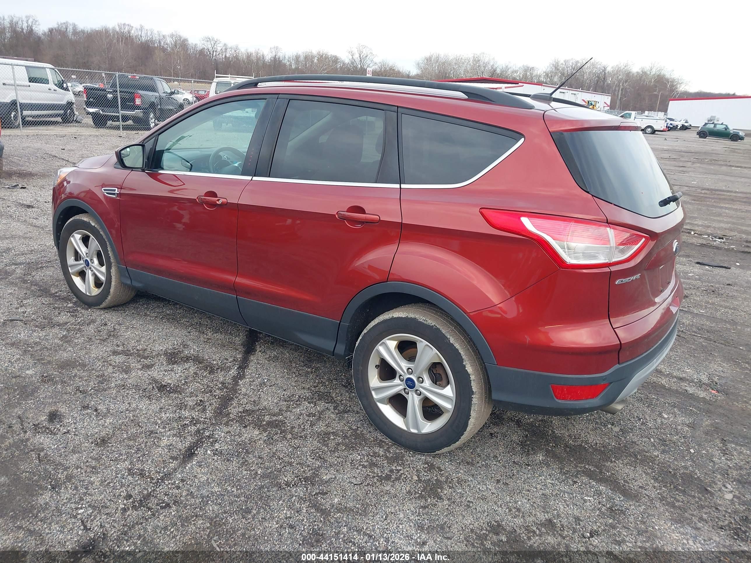 FORD ESCAPE image 3