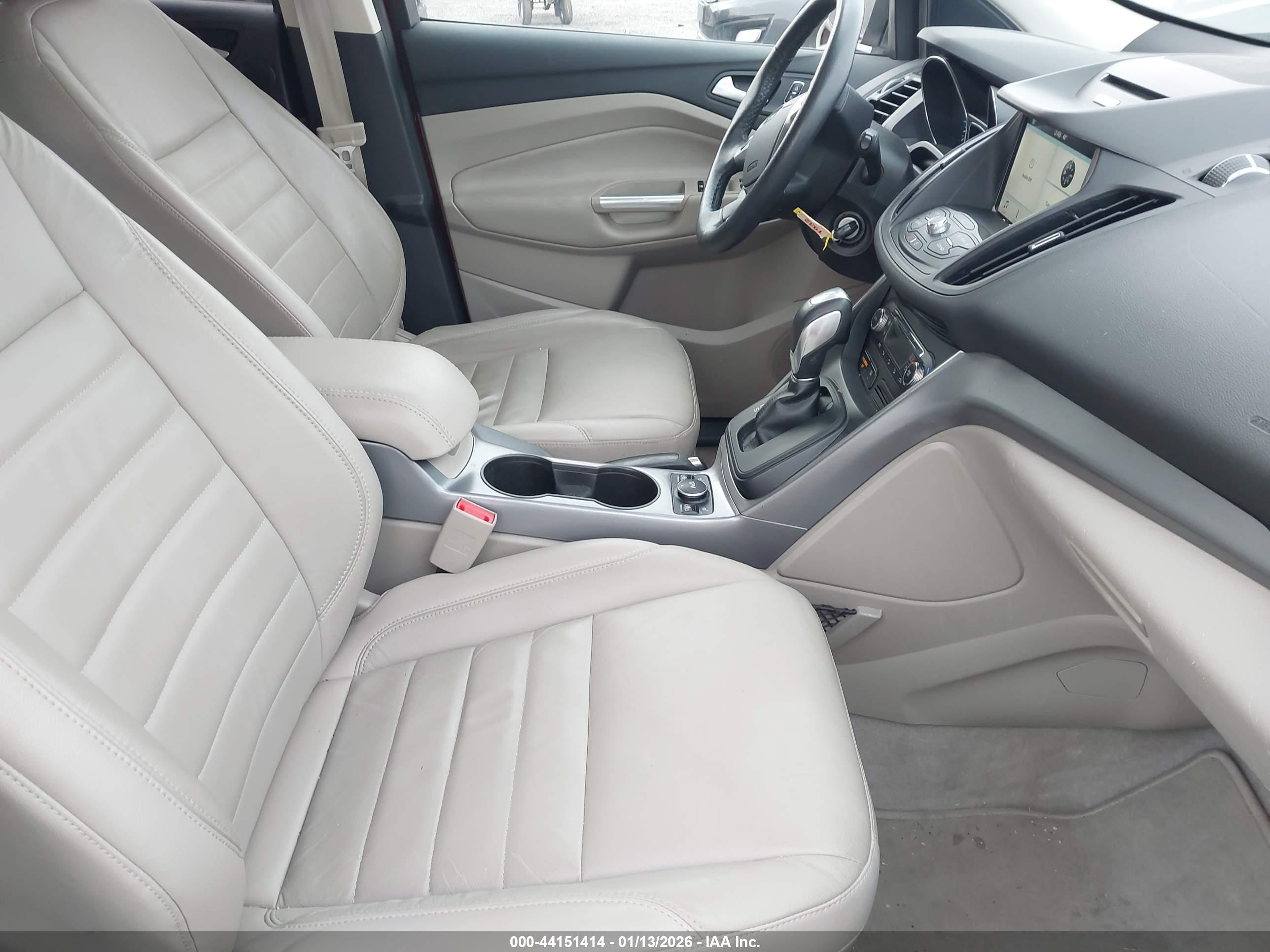FORD ESCAPE image 5