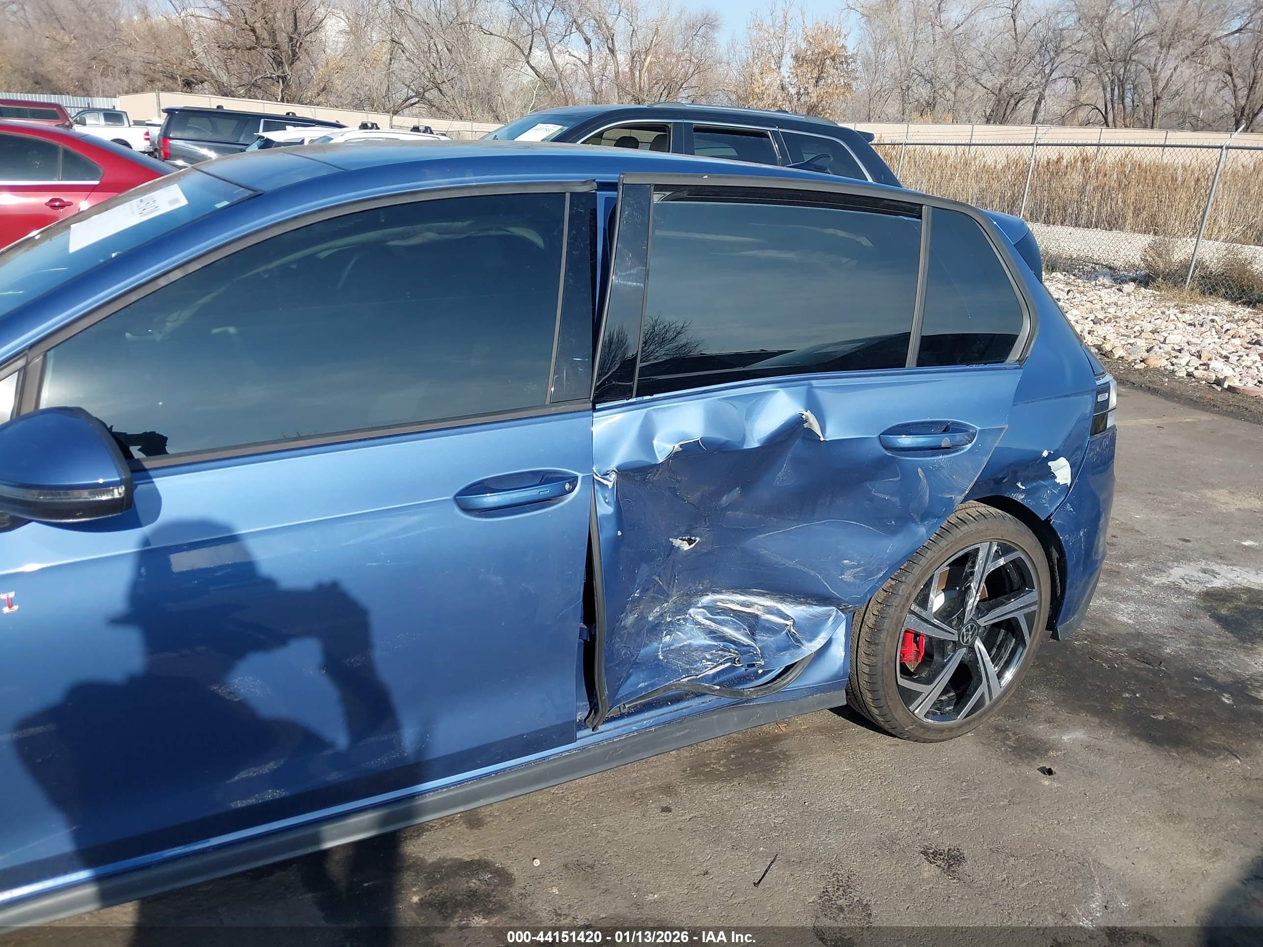 VOLKSWAGEN GOLF image 6