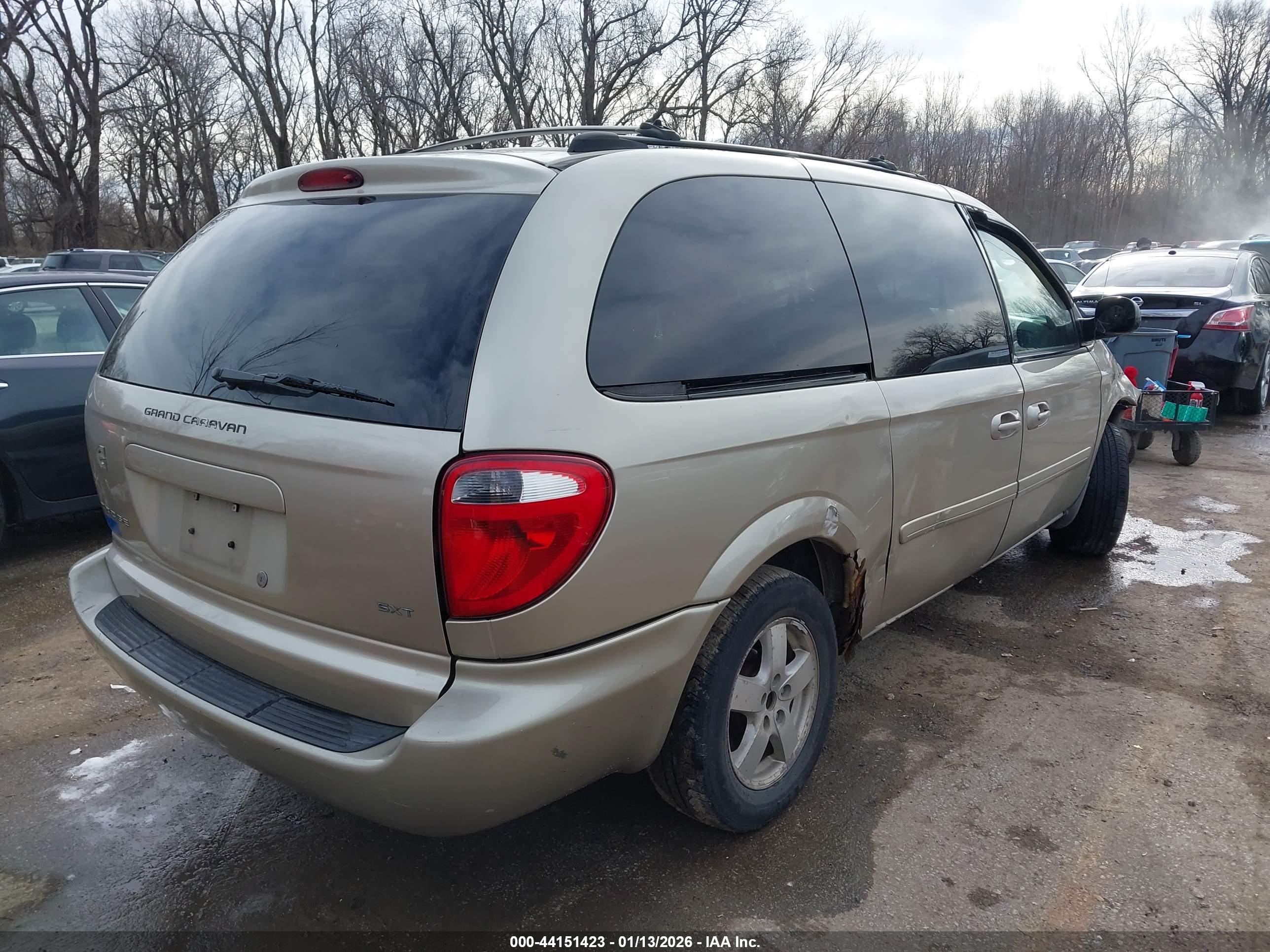 DODGE GRAND image 4