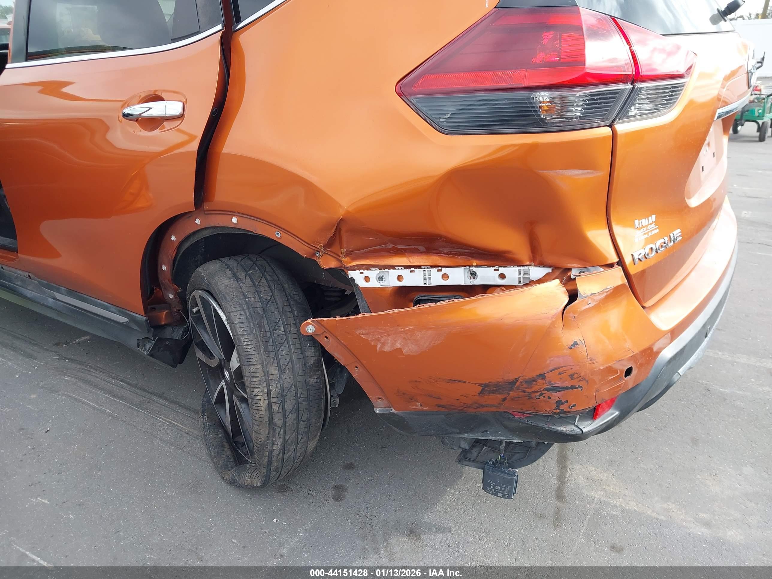 NISSAN ROGUE image 6