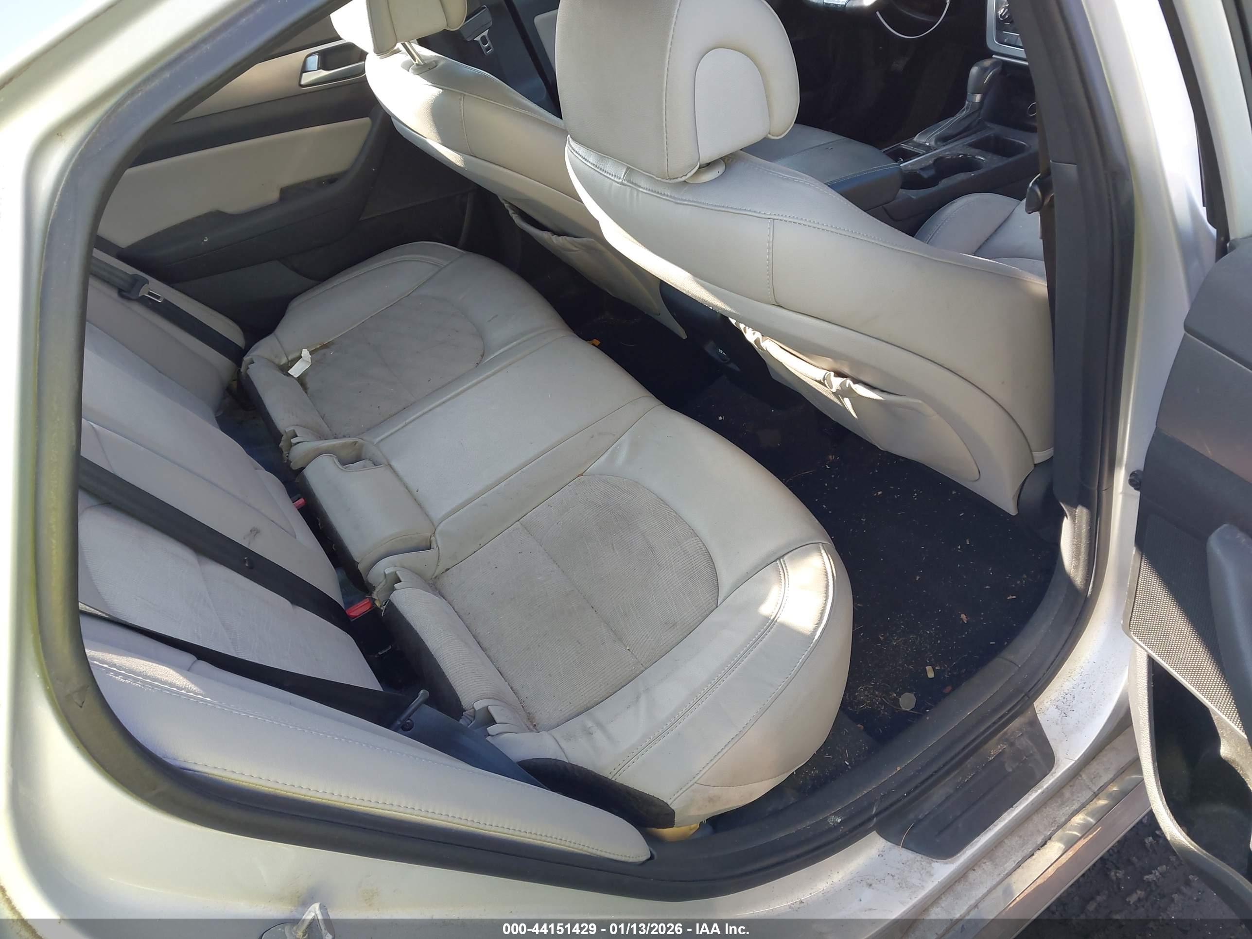 HYUNDAI SONATA image 8