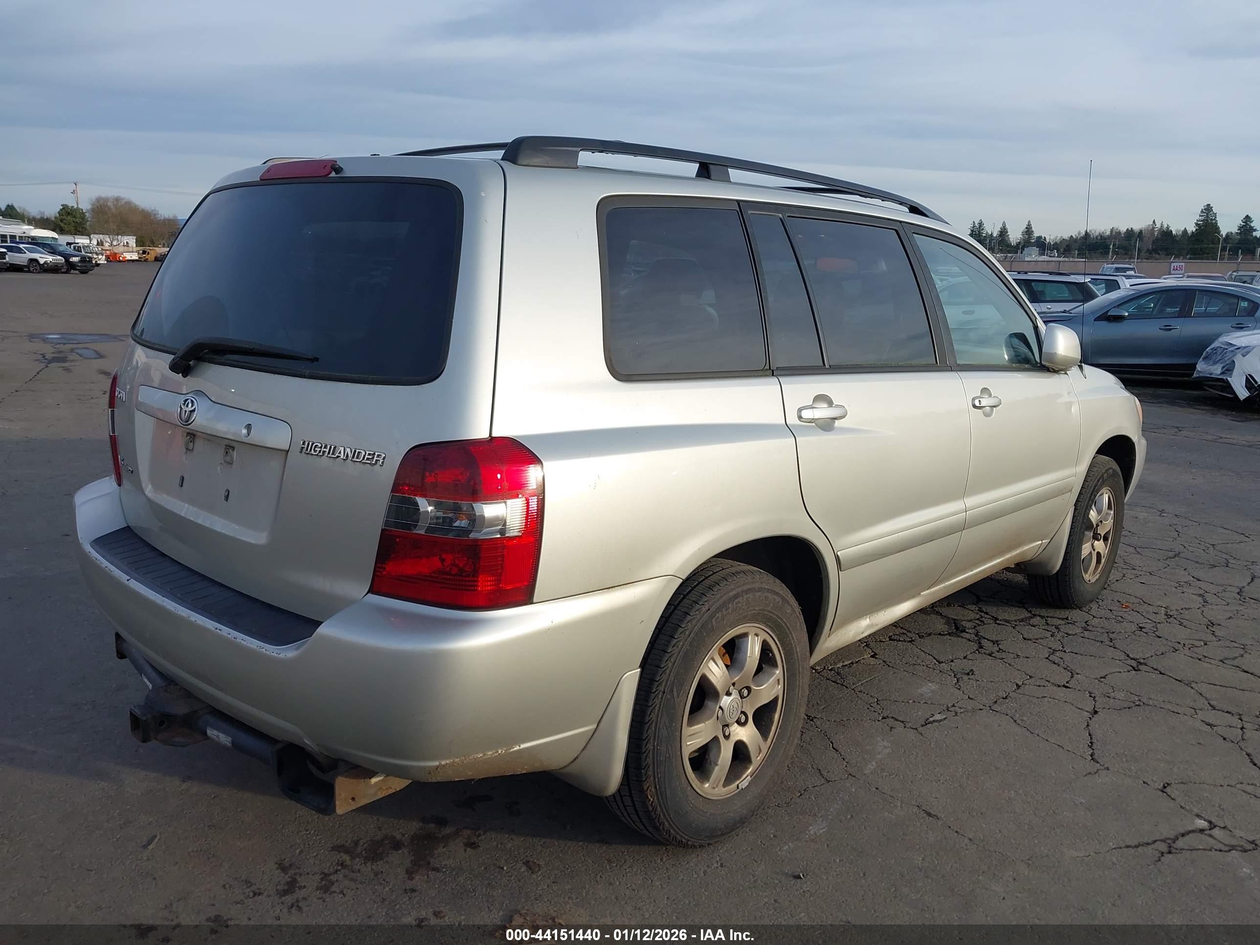 TOYOTA HIGHLANDER image 4