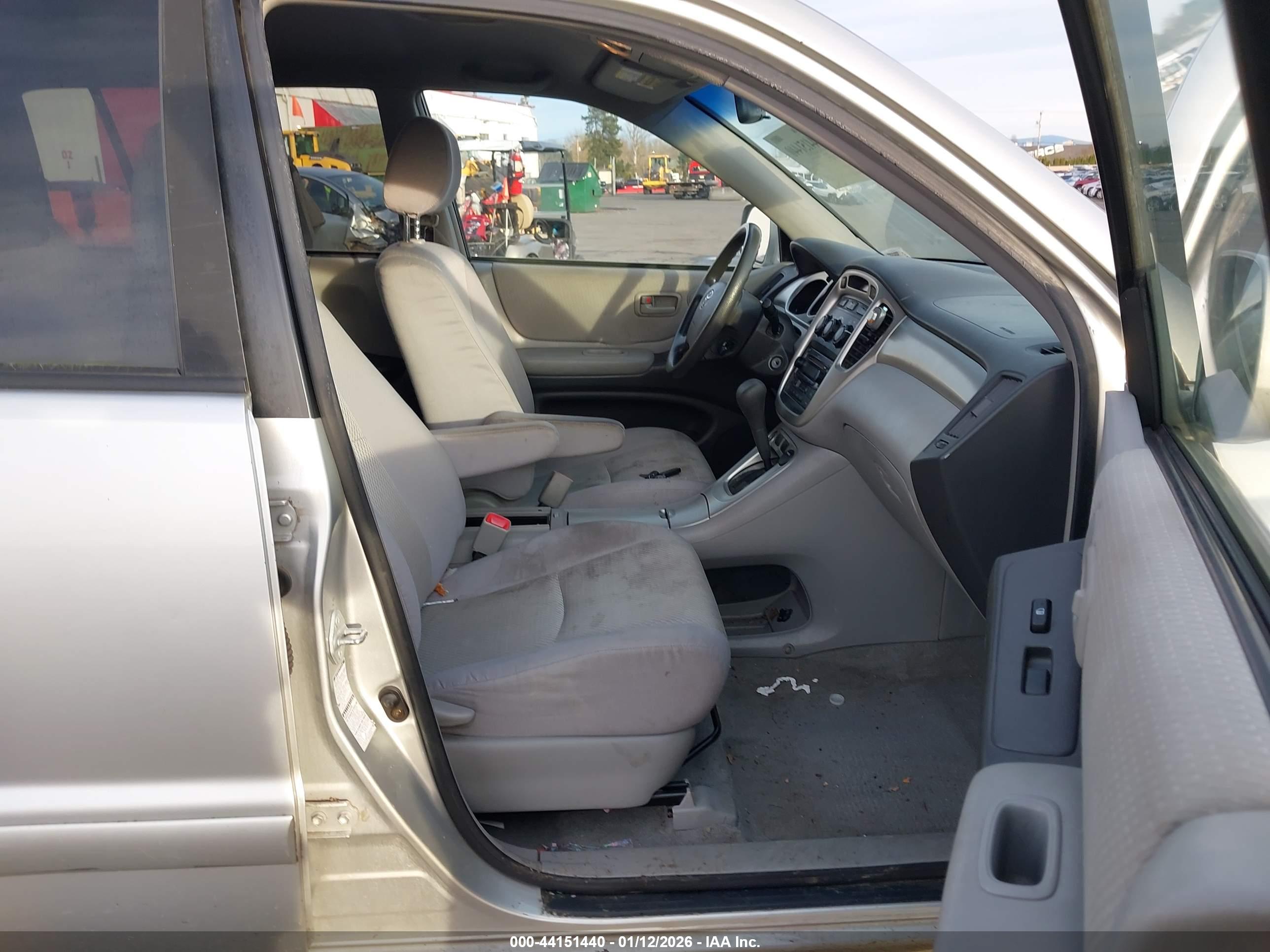 TOYOTA HIGHLANDER image 5