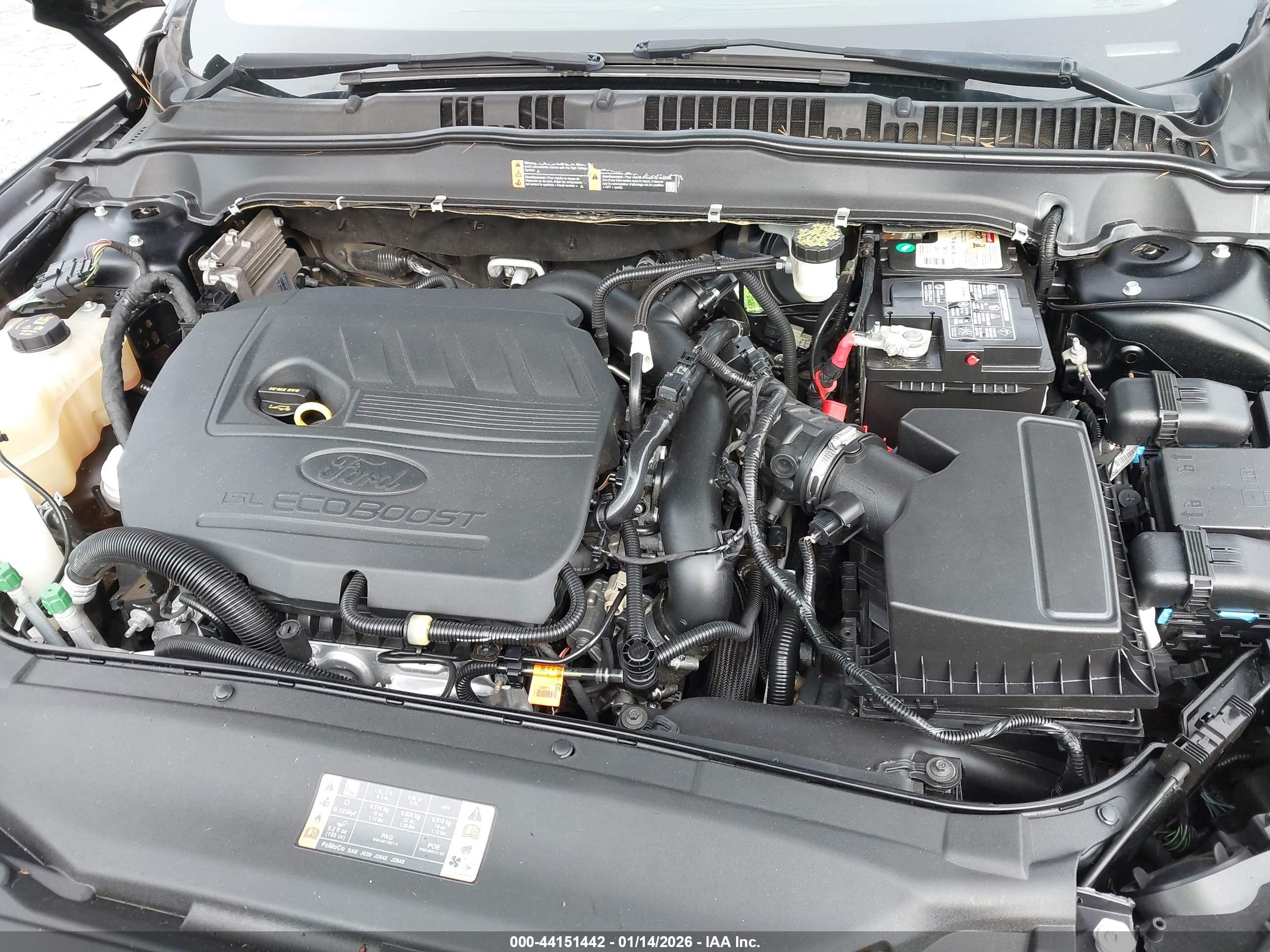 FORD FUSION image 10
