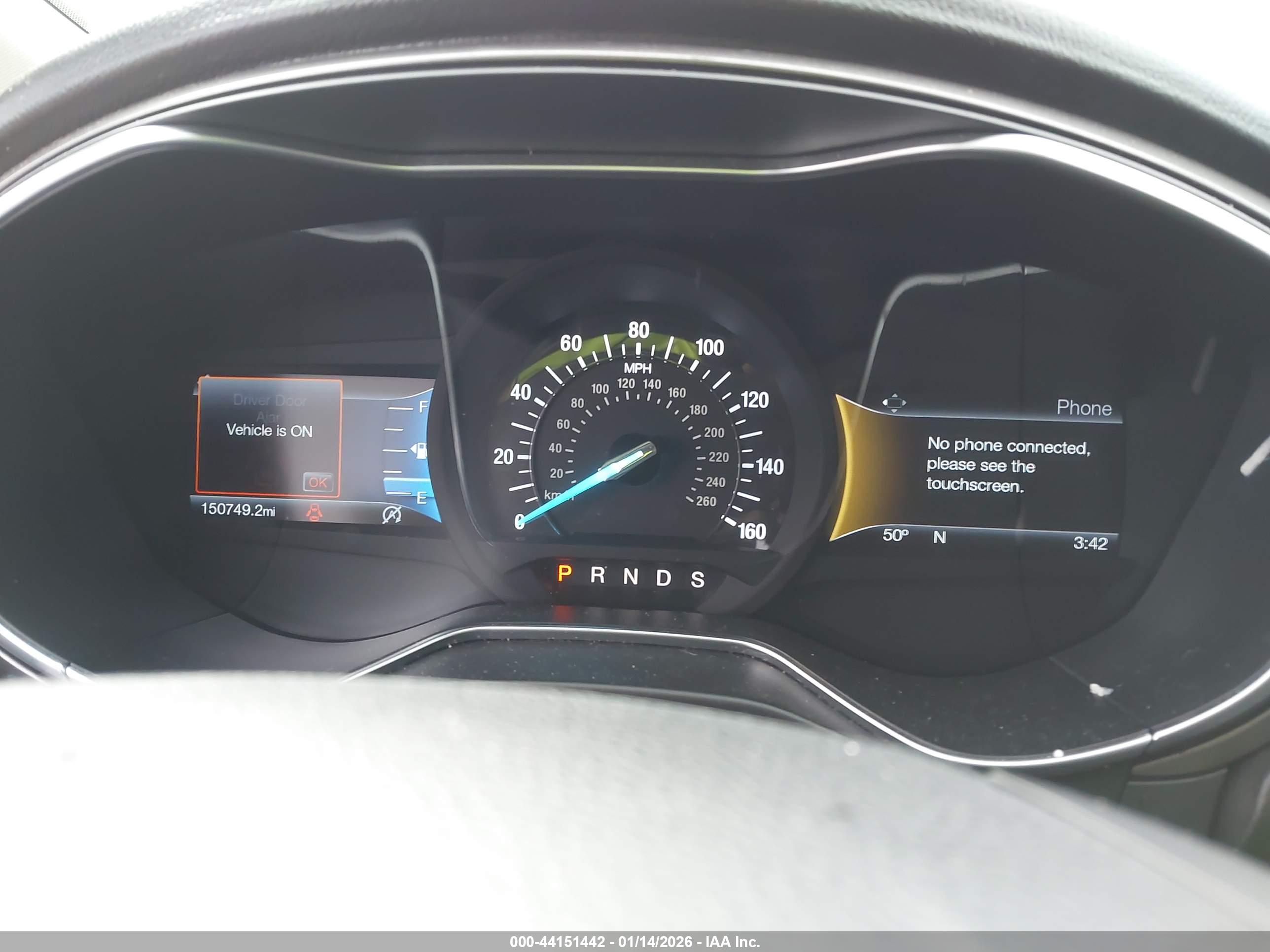 FORD FUSION image 7