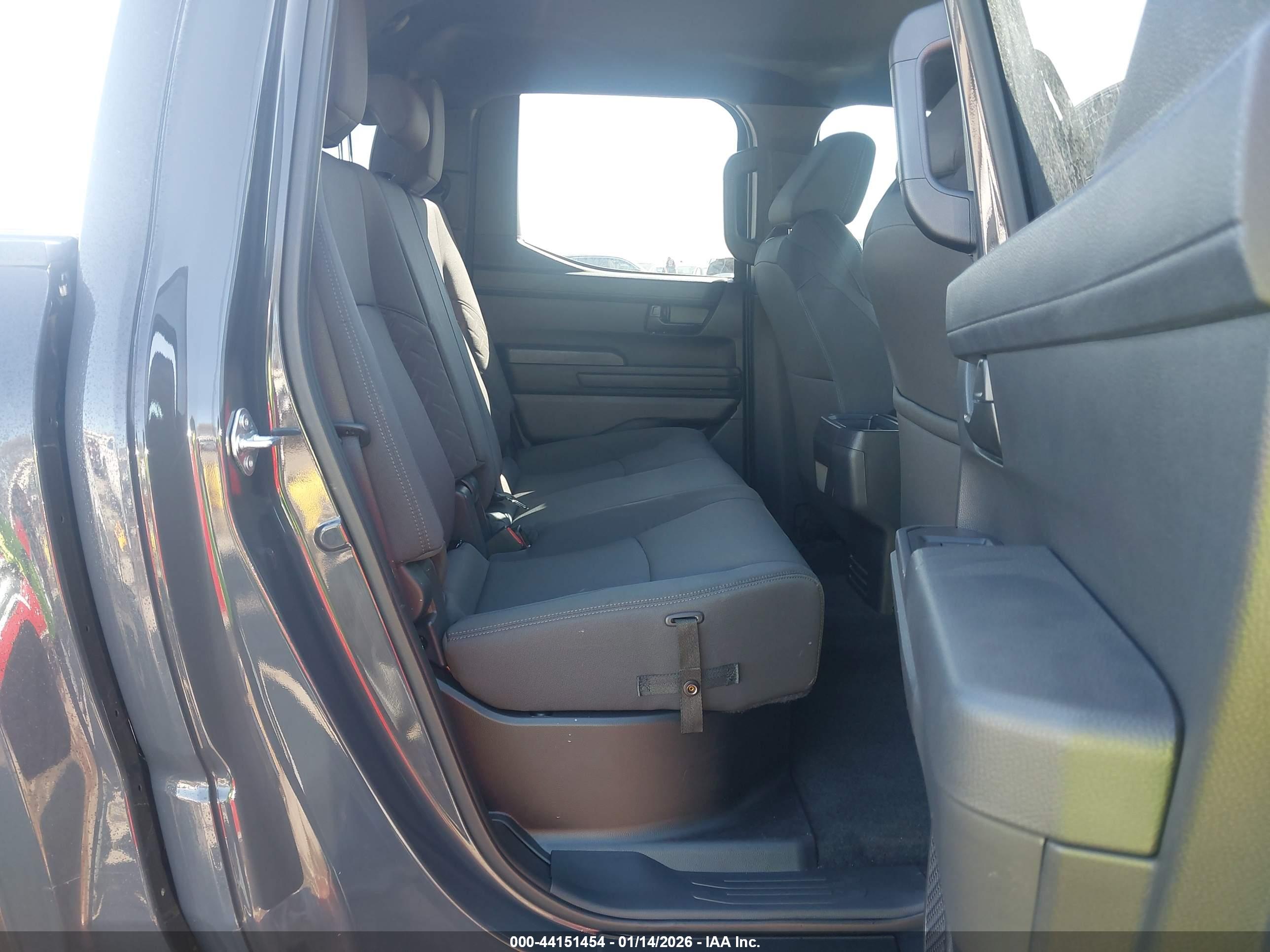 TOYOTA TACOMA image 8