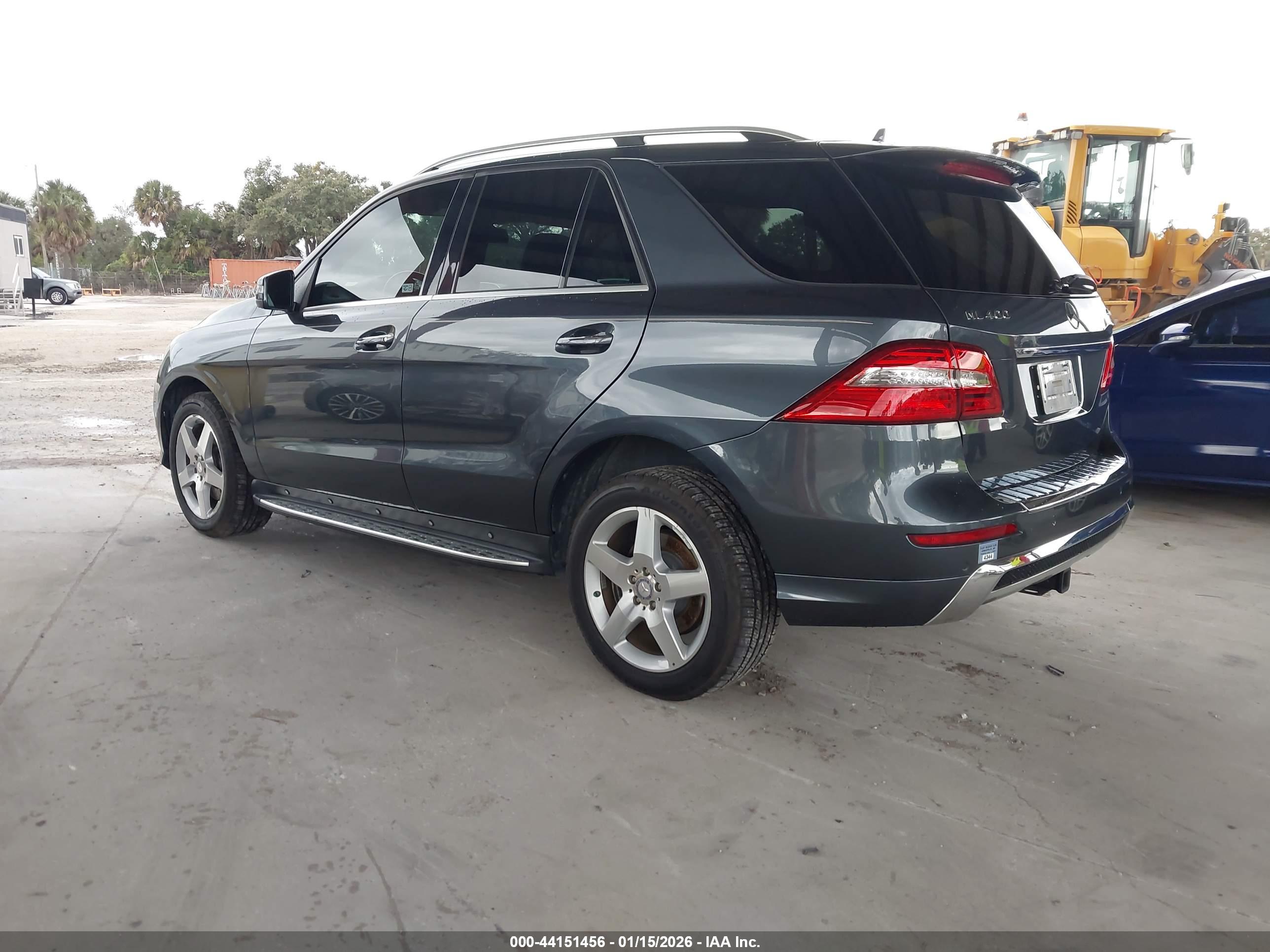 MERCEDES-BENZ ML image 3