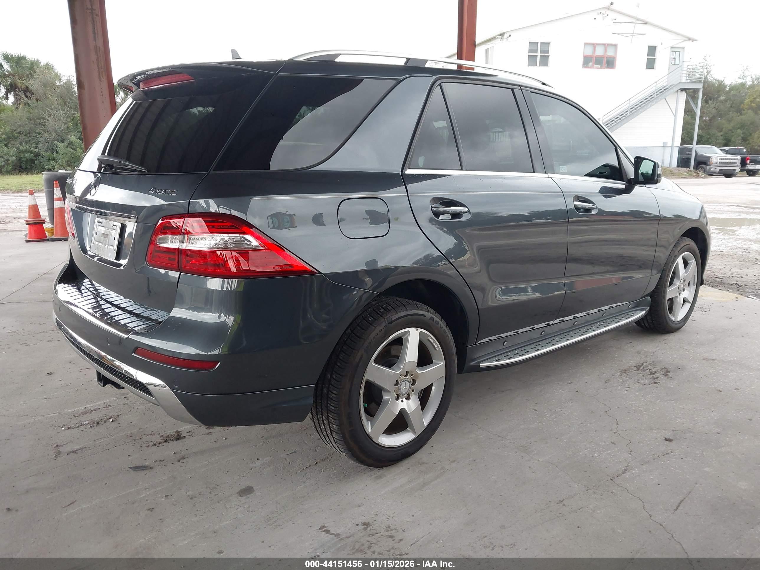 MERCEDES-BENZ ML image 4