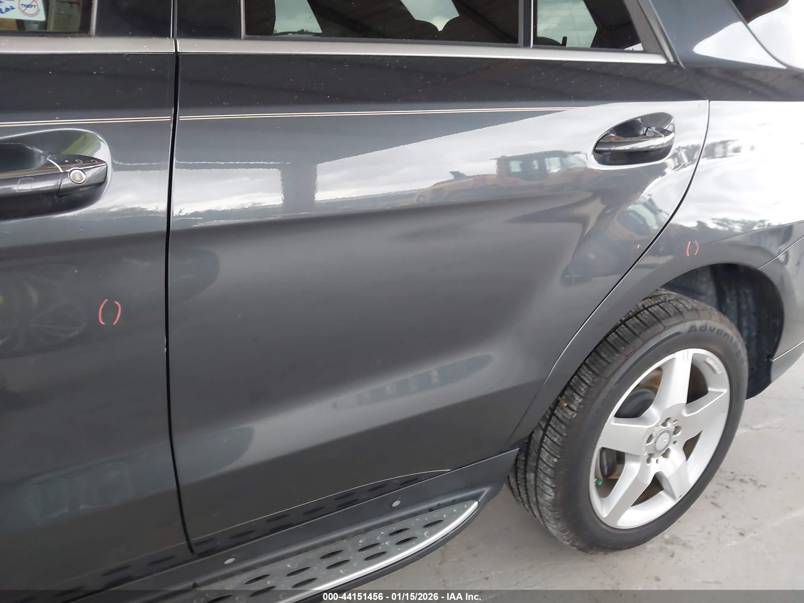 MERCEDES-BENZ ML image 6