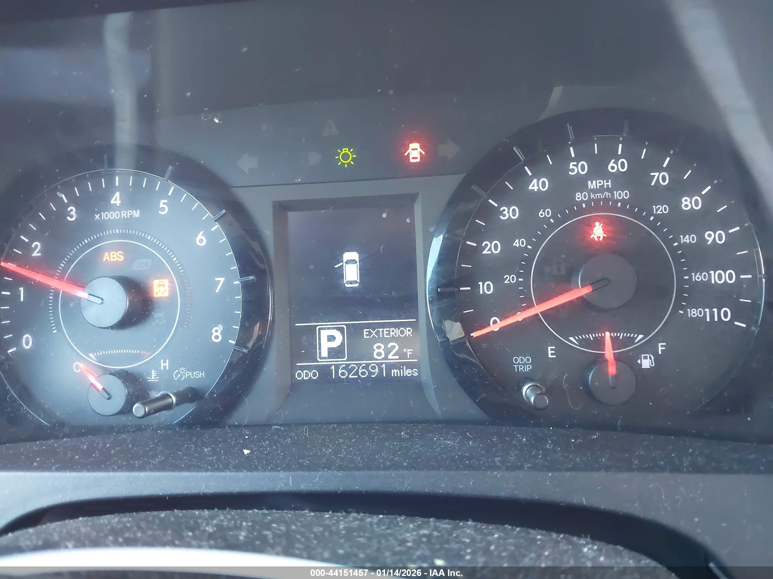TOYOTA SIENNA image 7