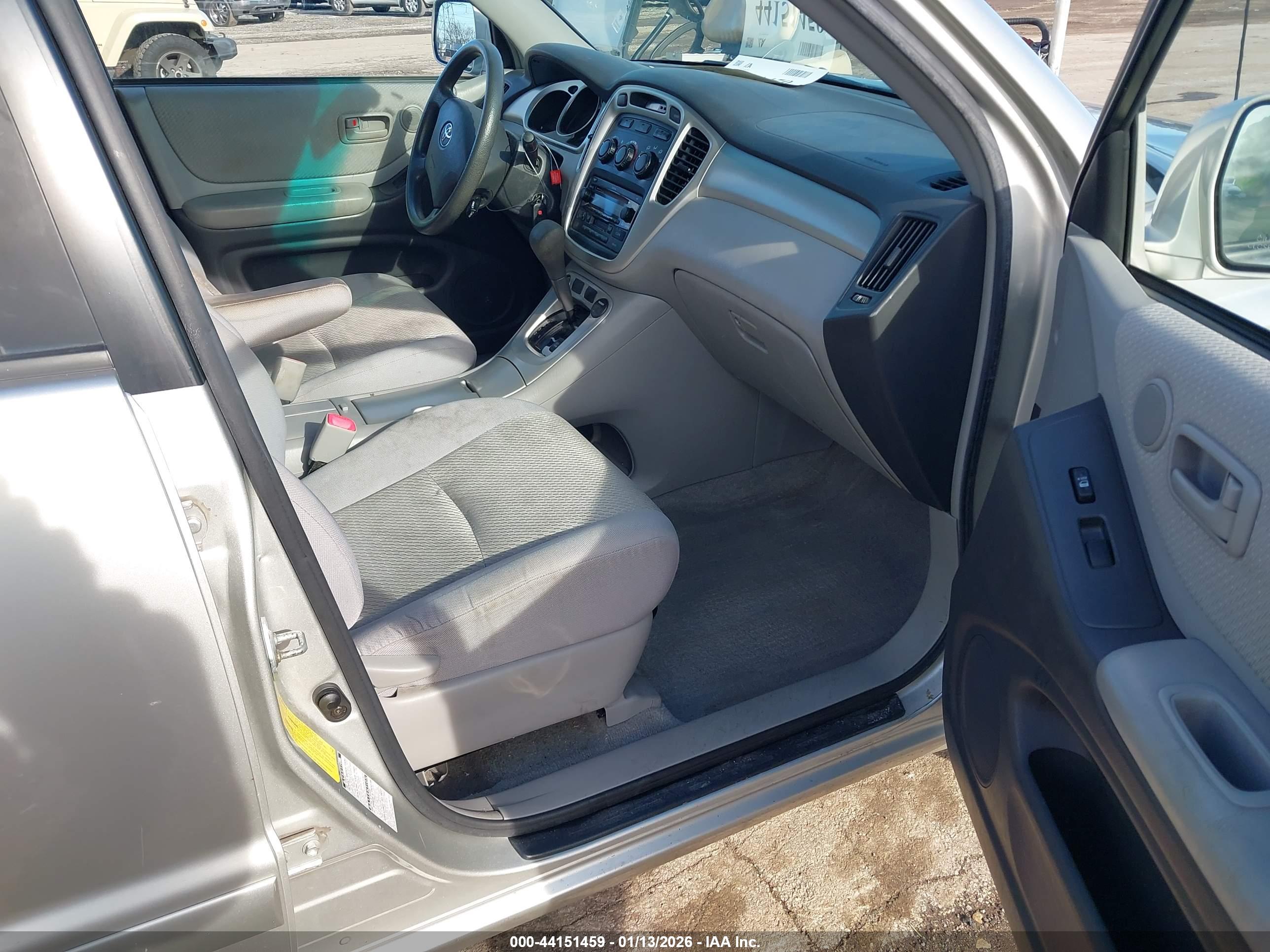 TOYOTA HIGHLANDER image 5