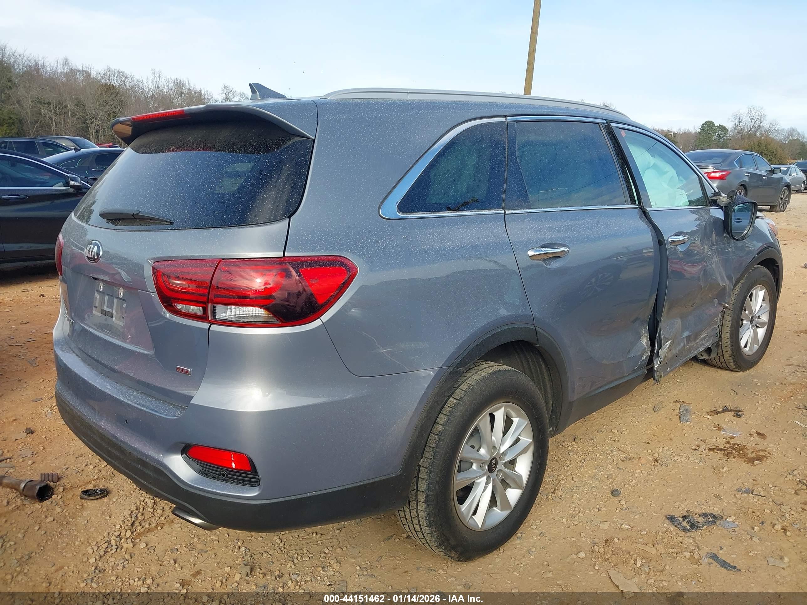 KIA SORENTO image 4