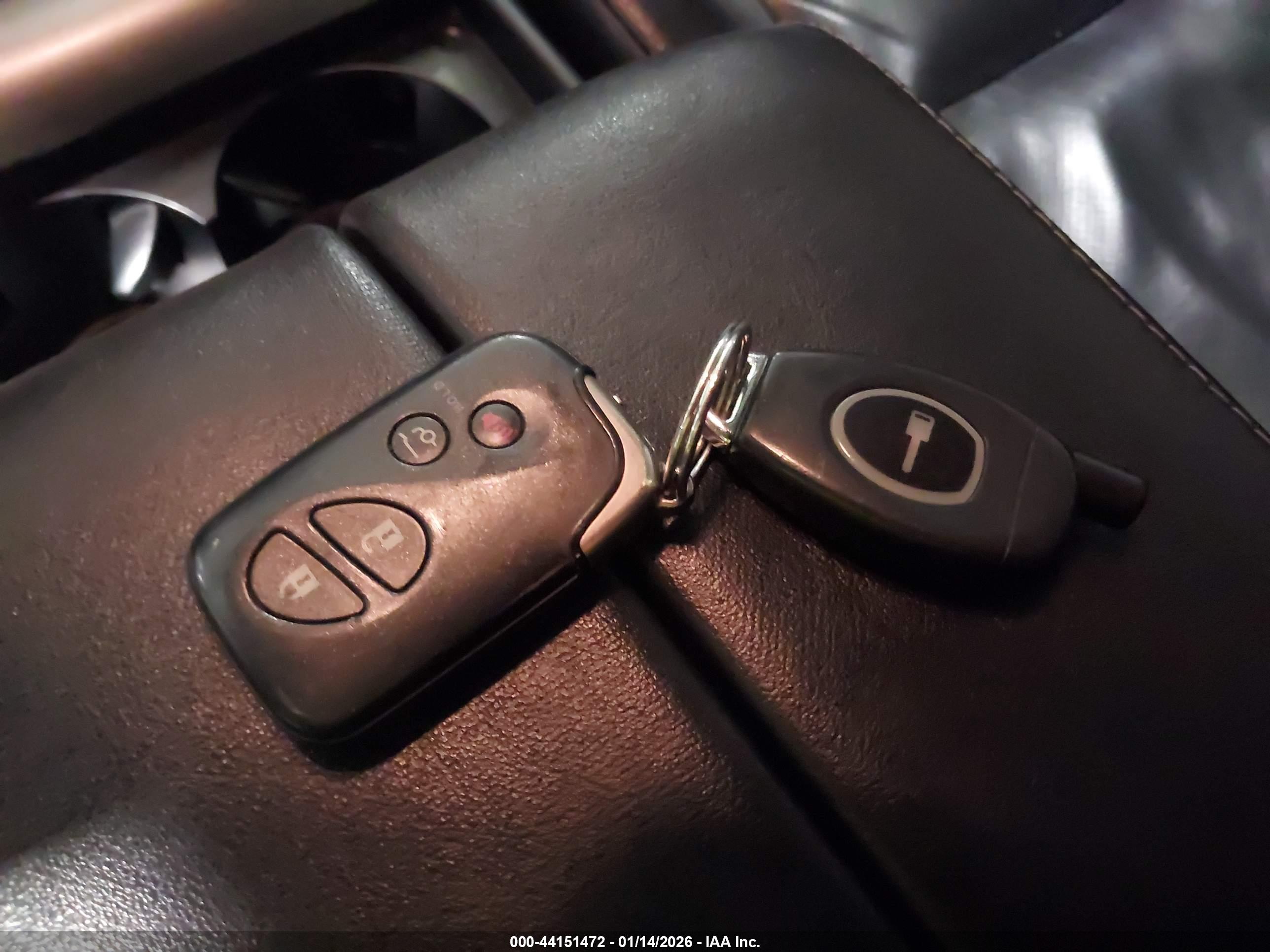 LEXUS GX image 11