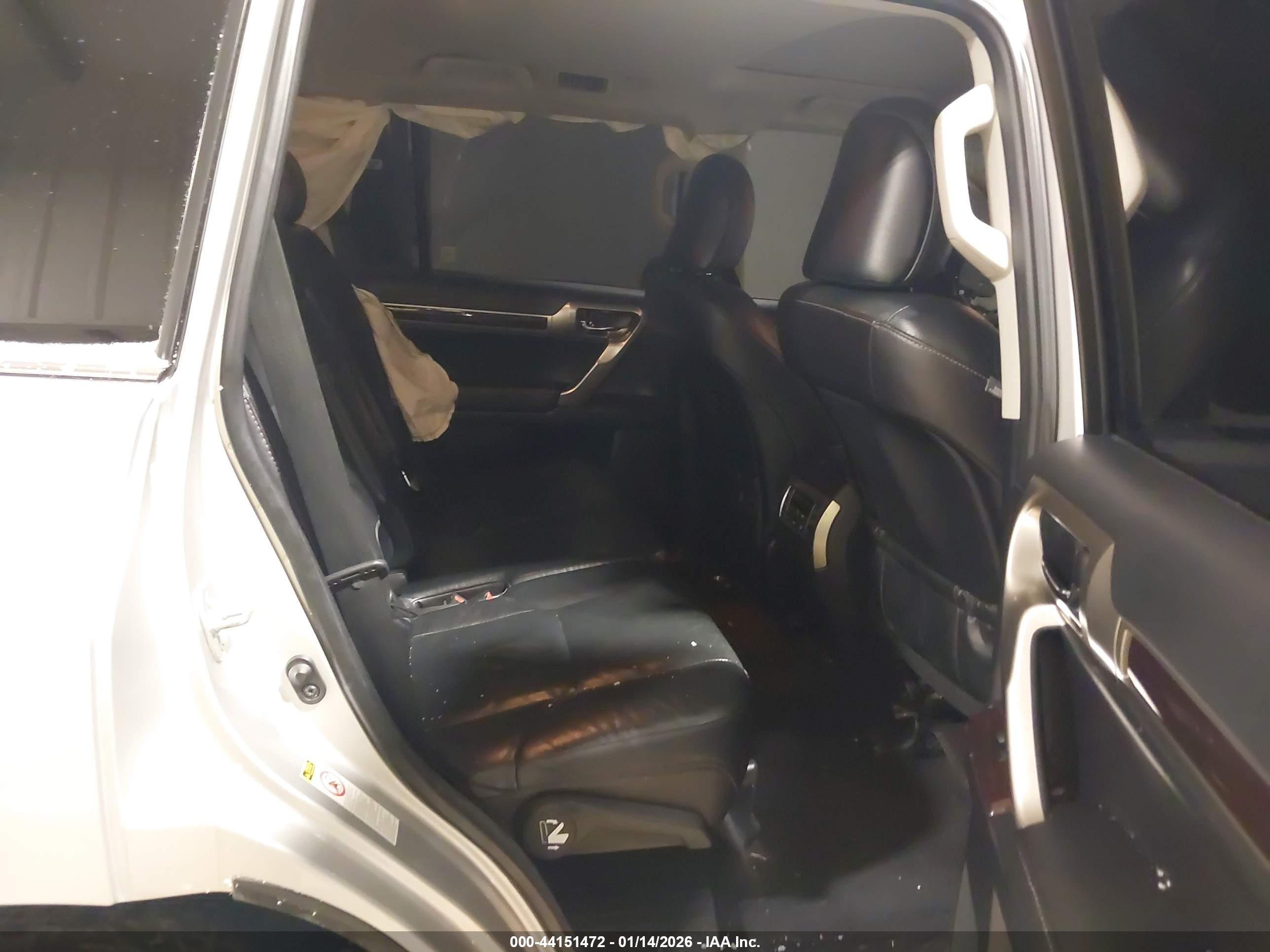 LEXUS GX image 8