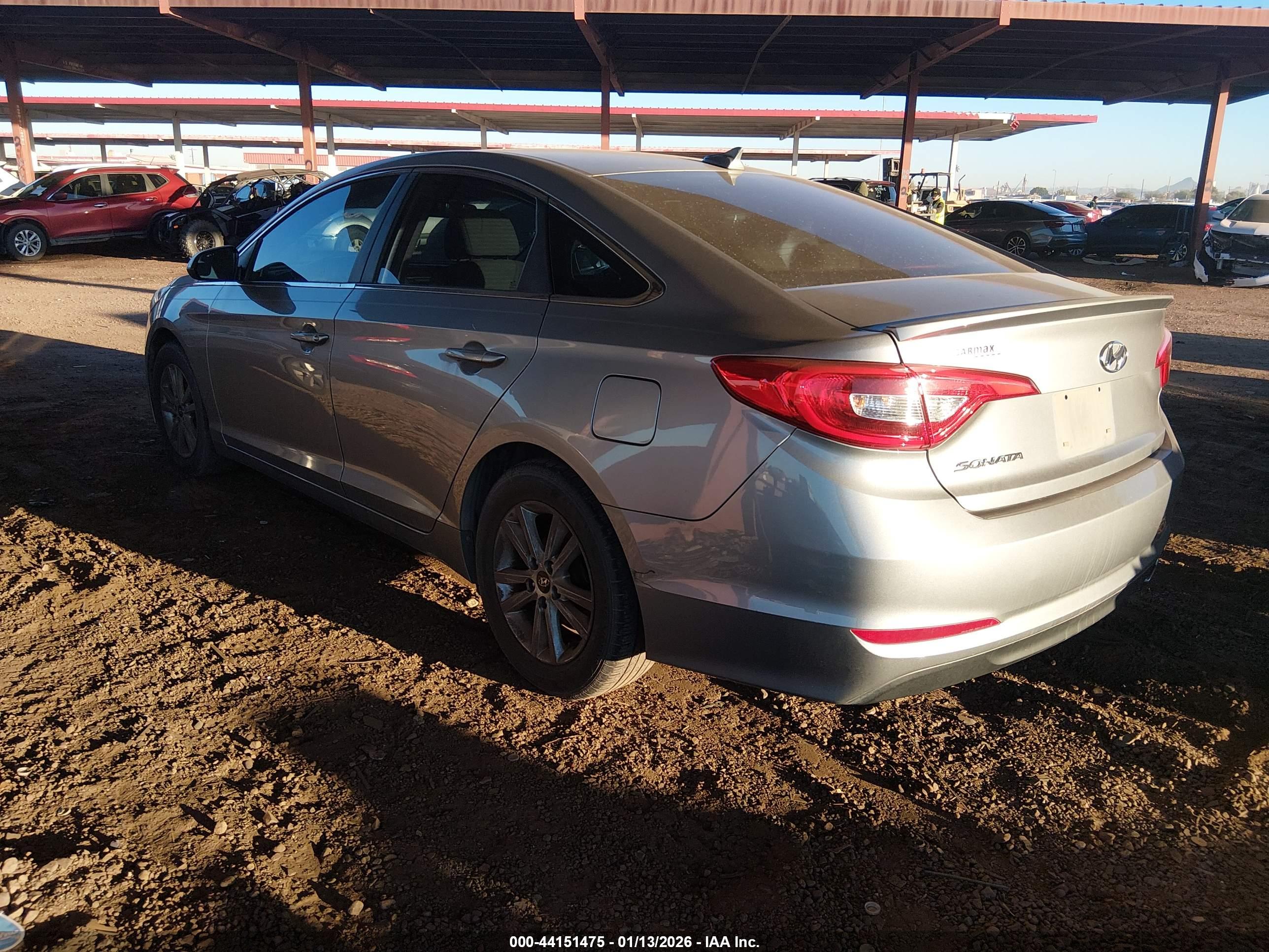 HYUNDAI SONATA image 3
