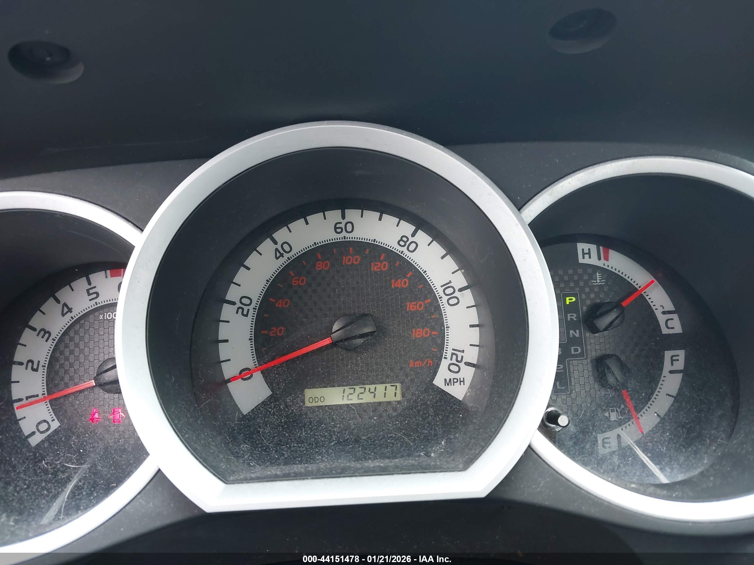 TOYOTA TACOMA image 7