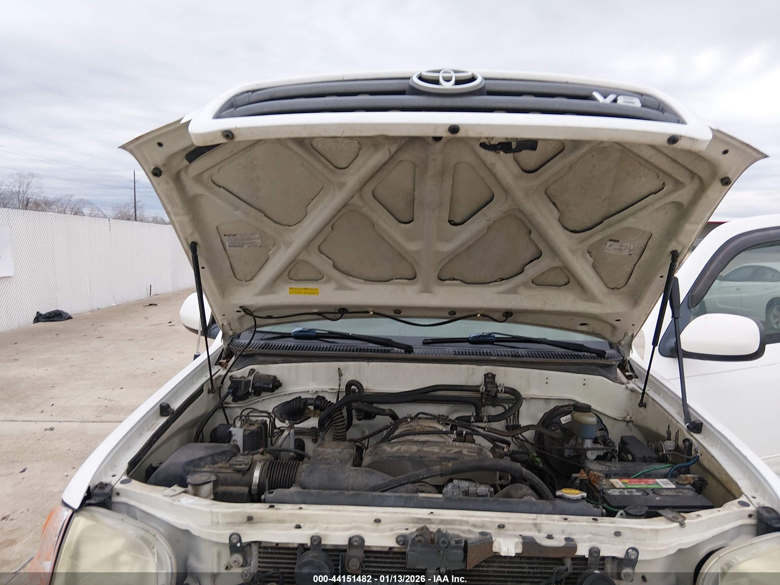 TOYOTA SEQUOIA image 10