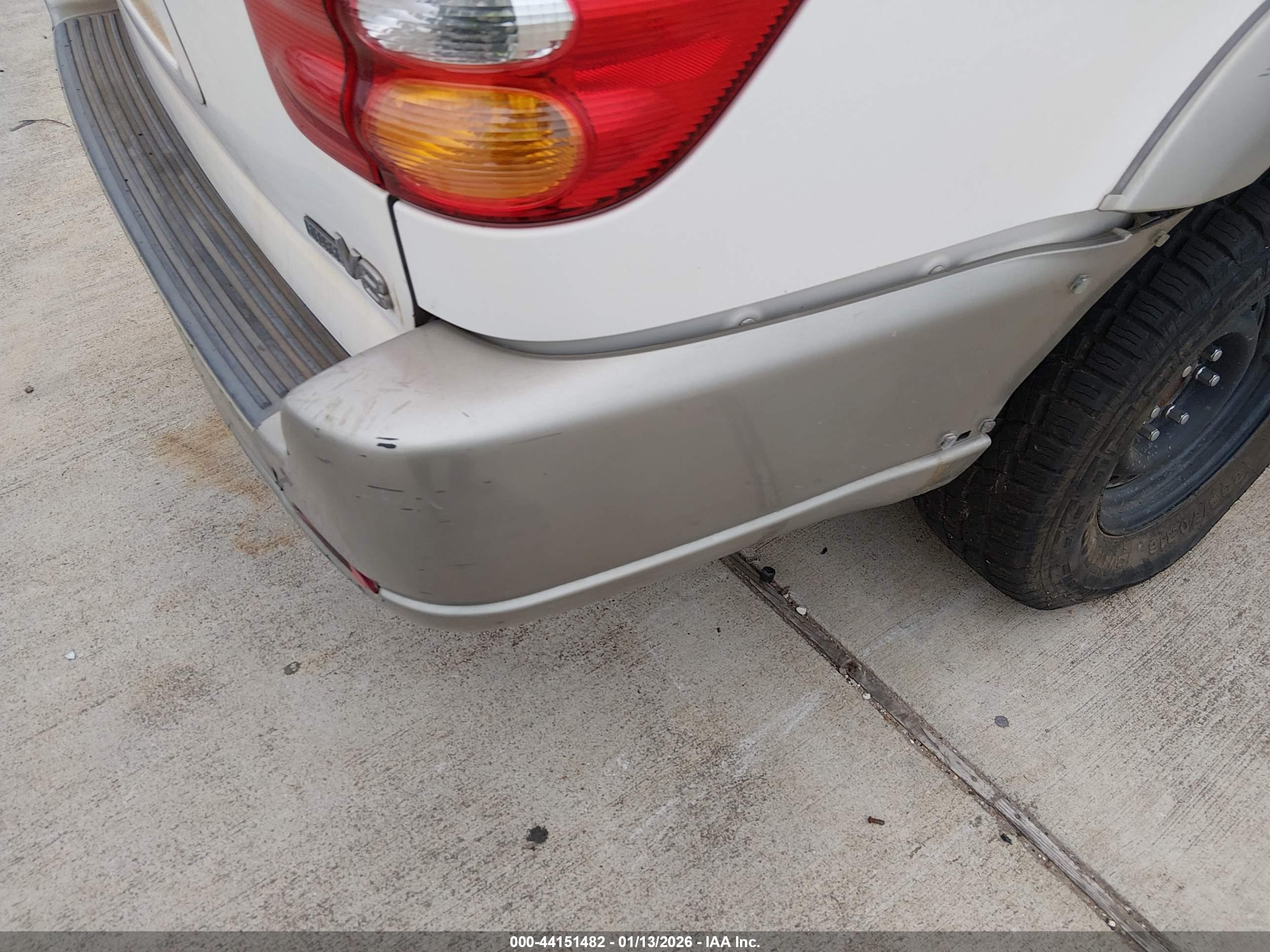 TOYOTA SEQUOIA image 6