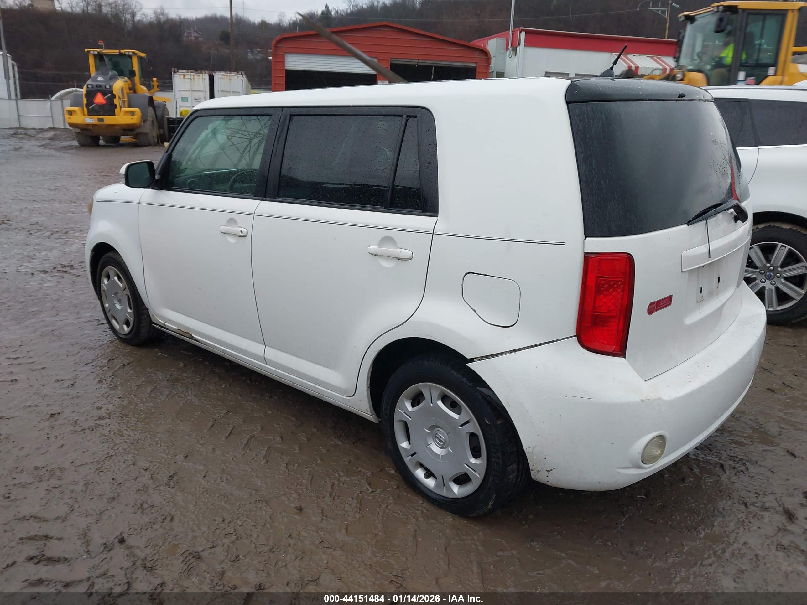 SCION XB image 3