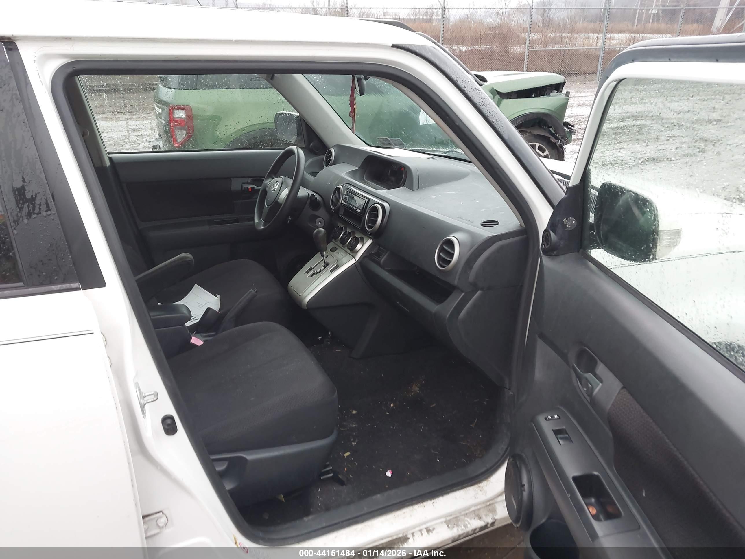 SCION XB image 5