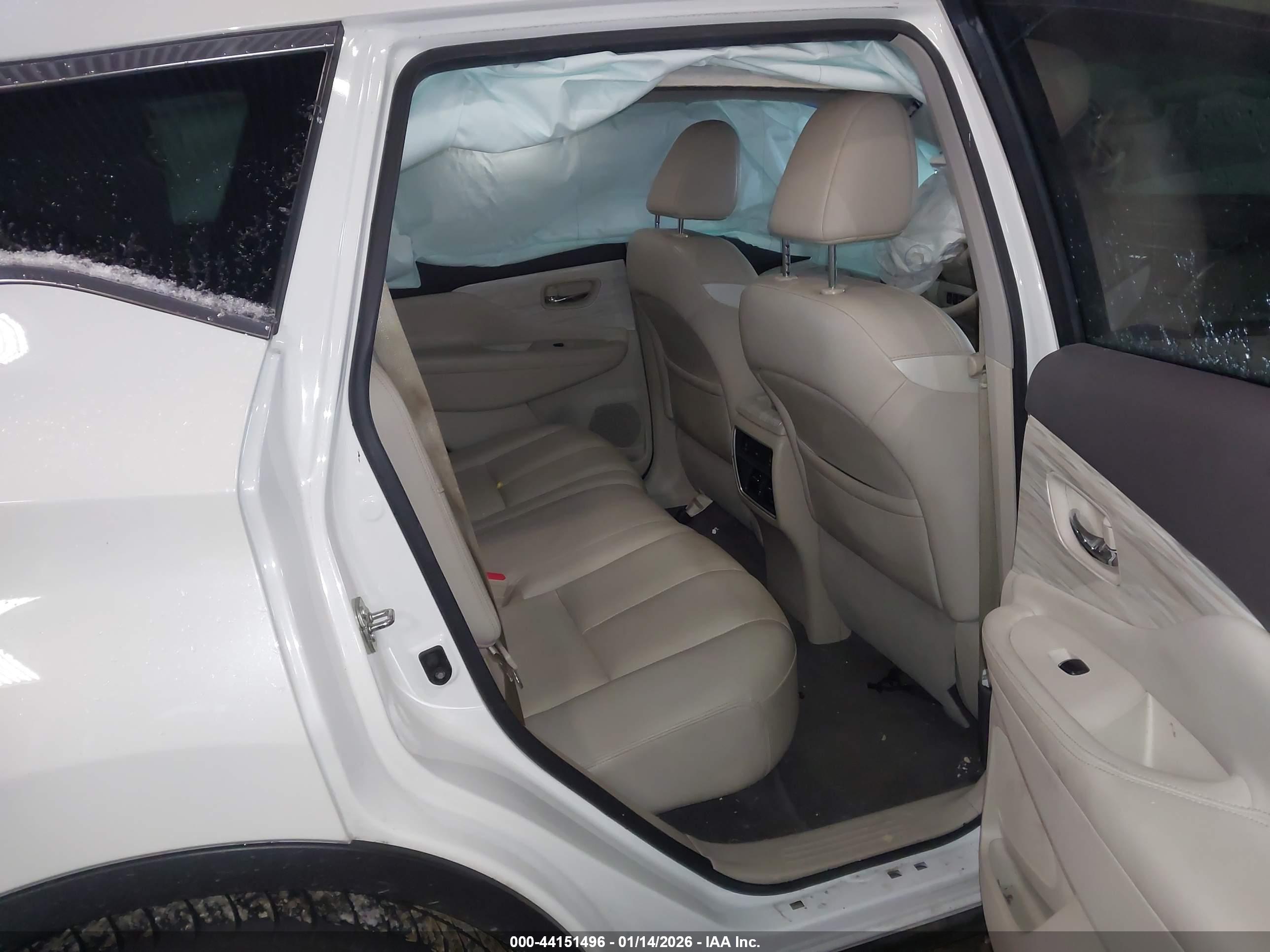 NISSAN MURANO image 8