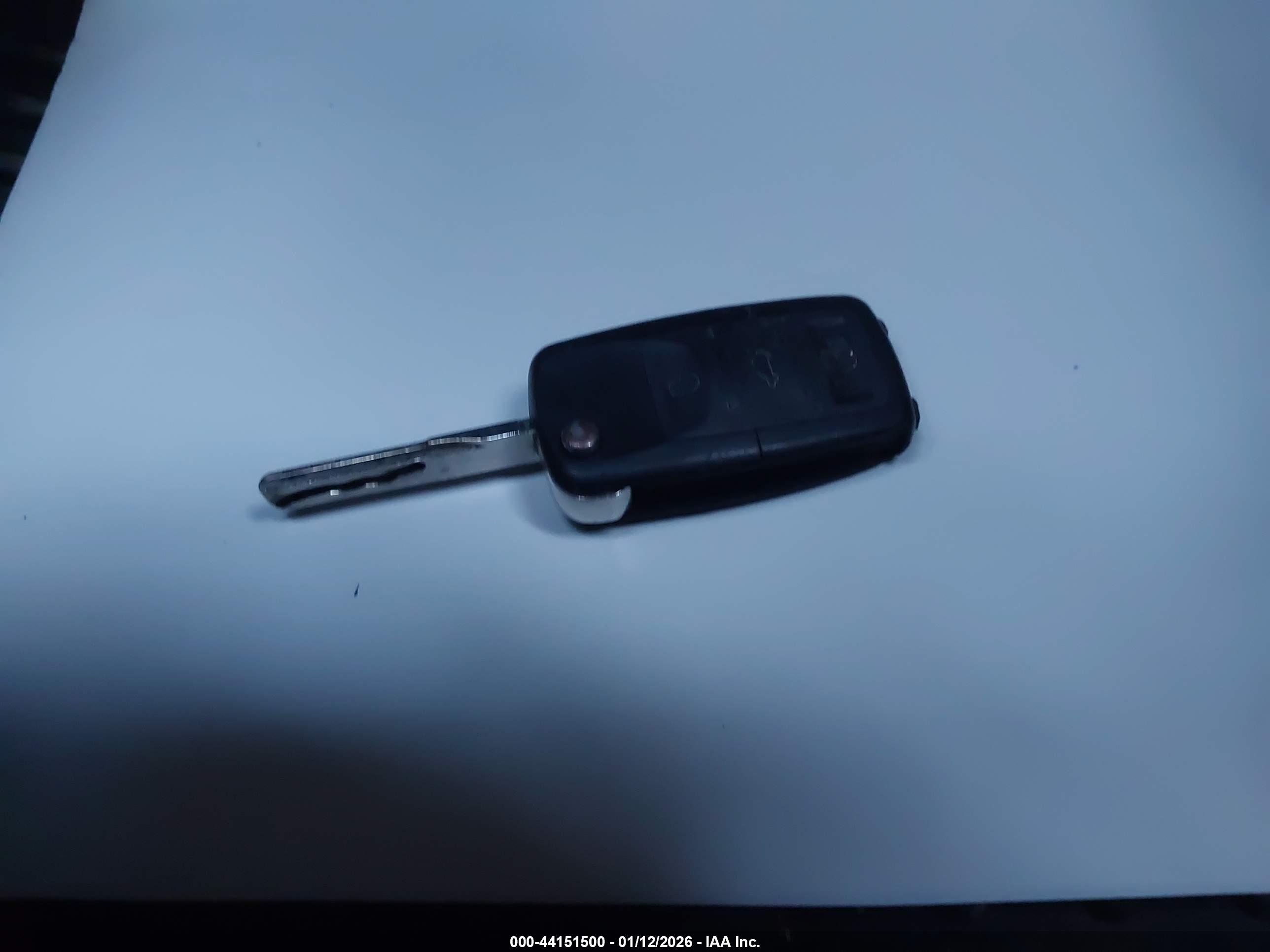 VOLKSWAGEN PASSAT image 11
