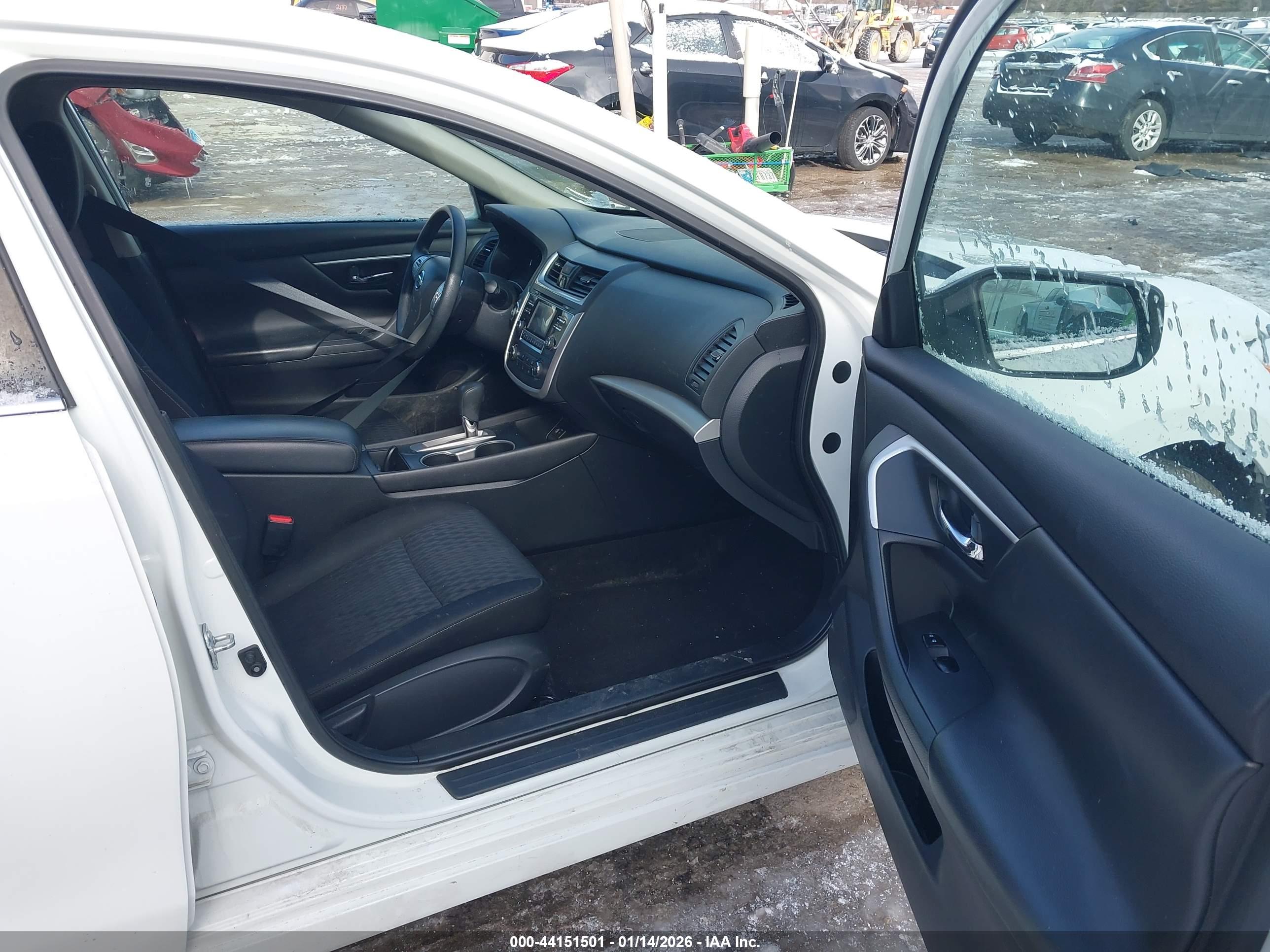NISSAN ALTIMA image 5