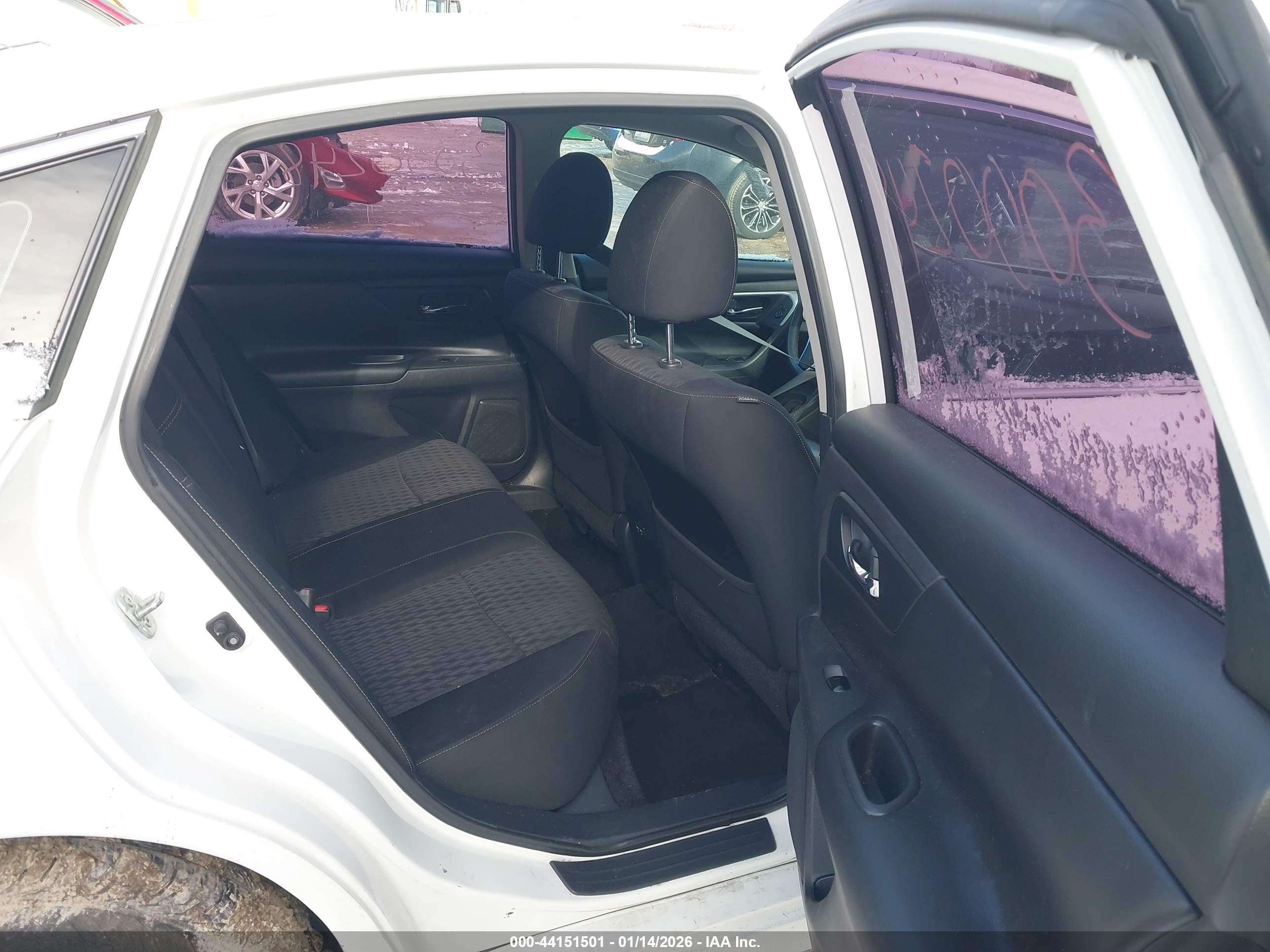 NISSAN ALTIMA image 8