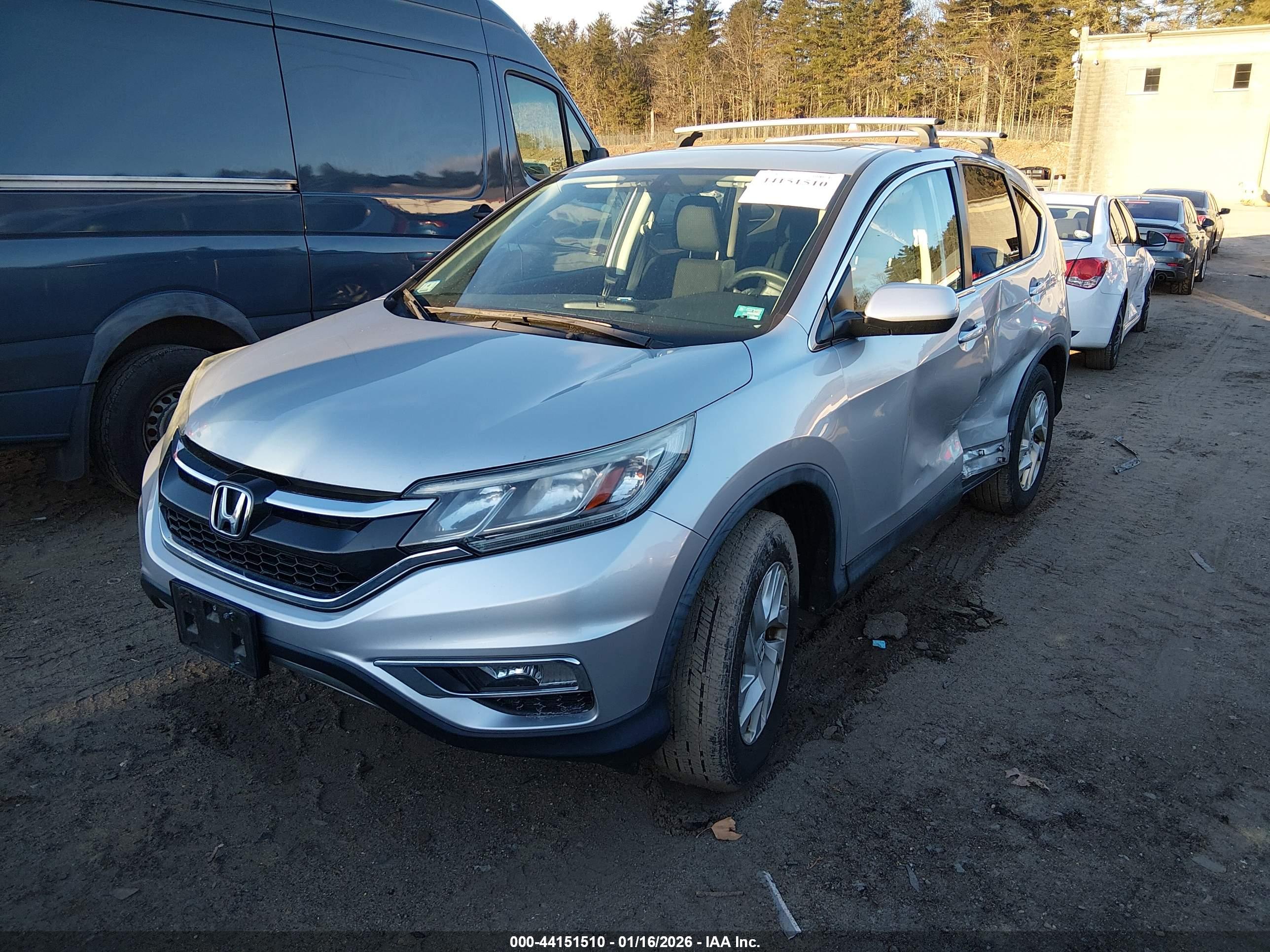 HONDA CR-V image 2