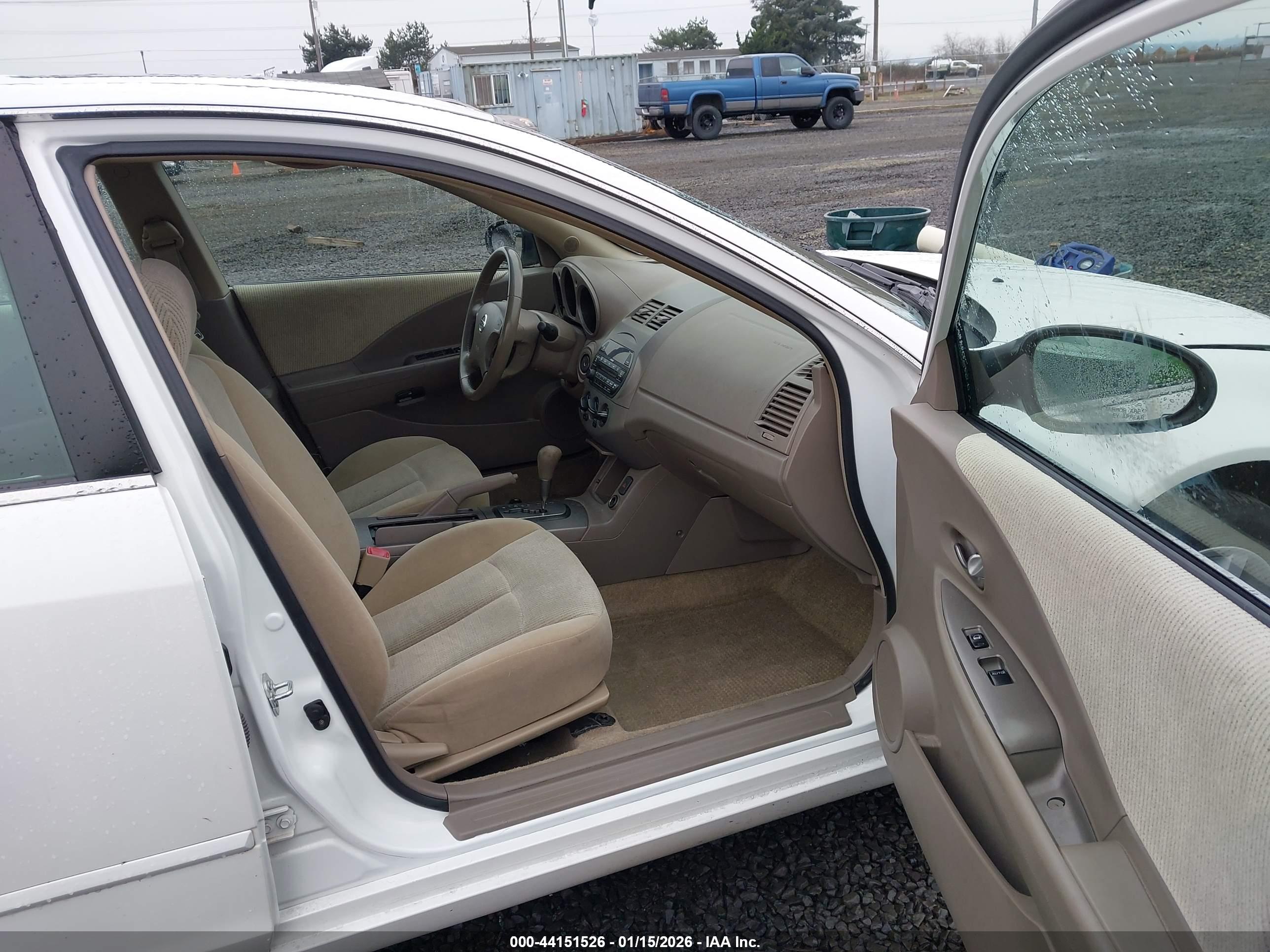 NISSAN ALTIMA image 5