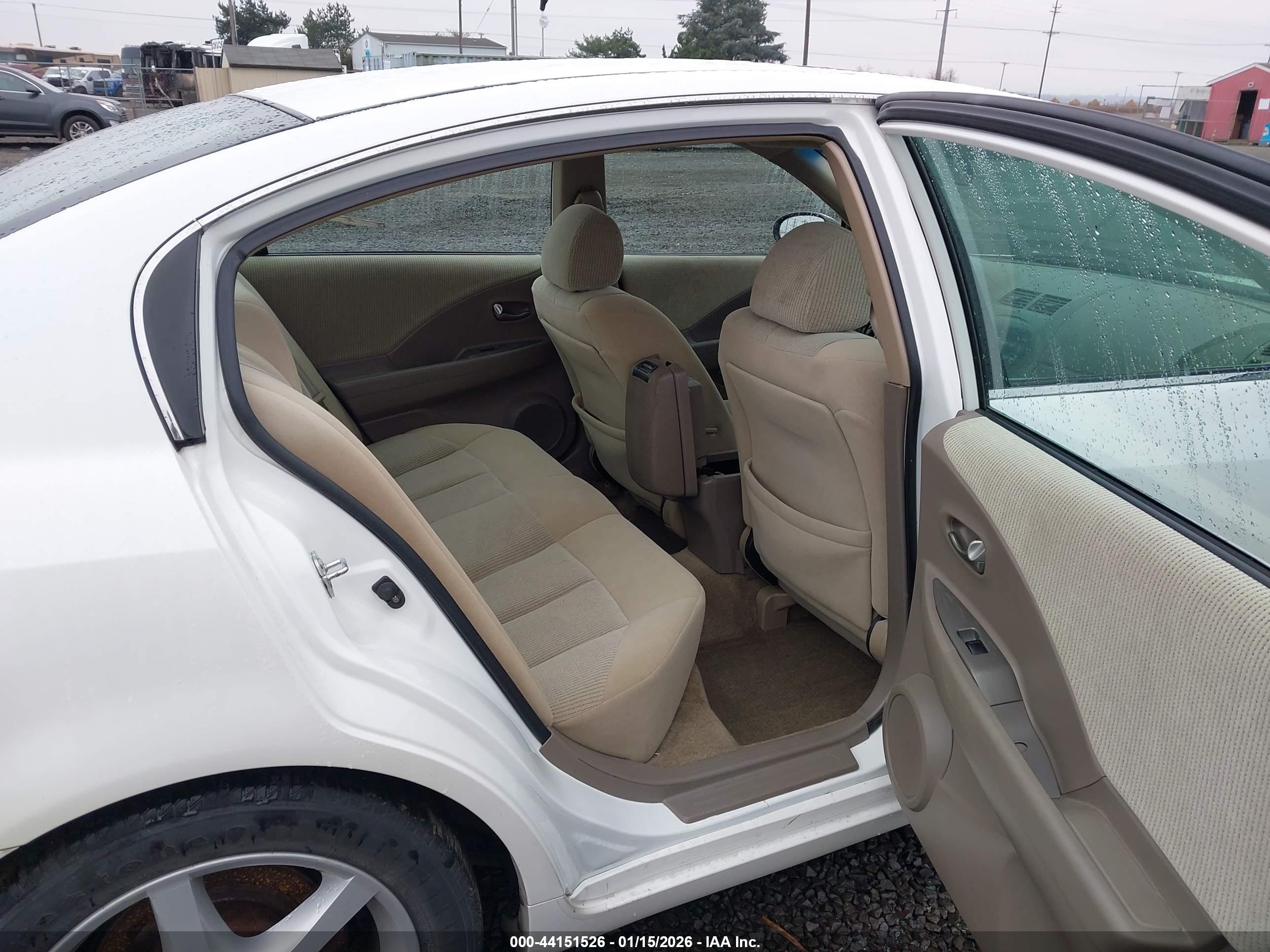 NISSAN ALTIMA image 8