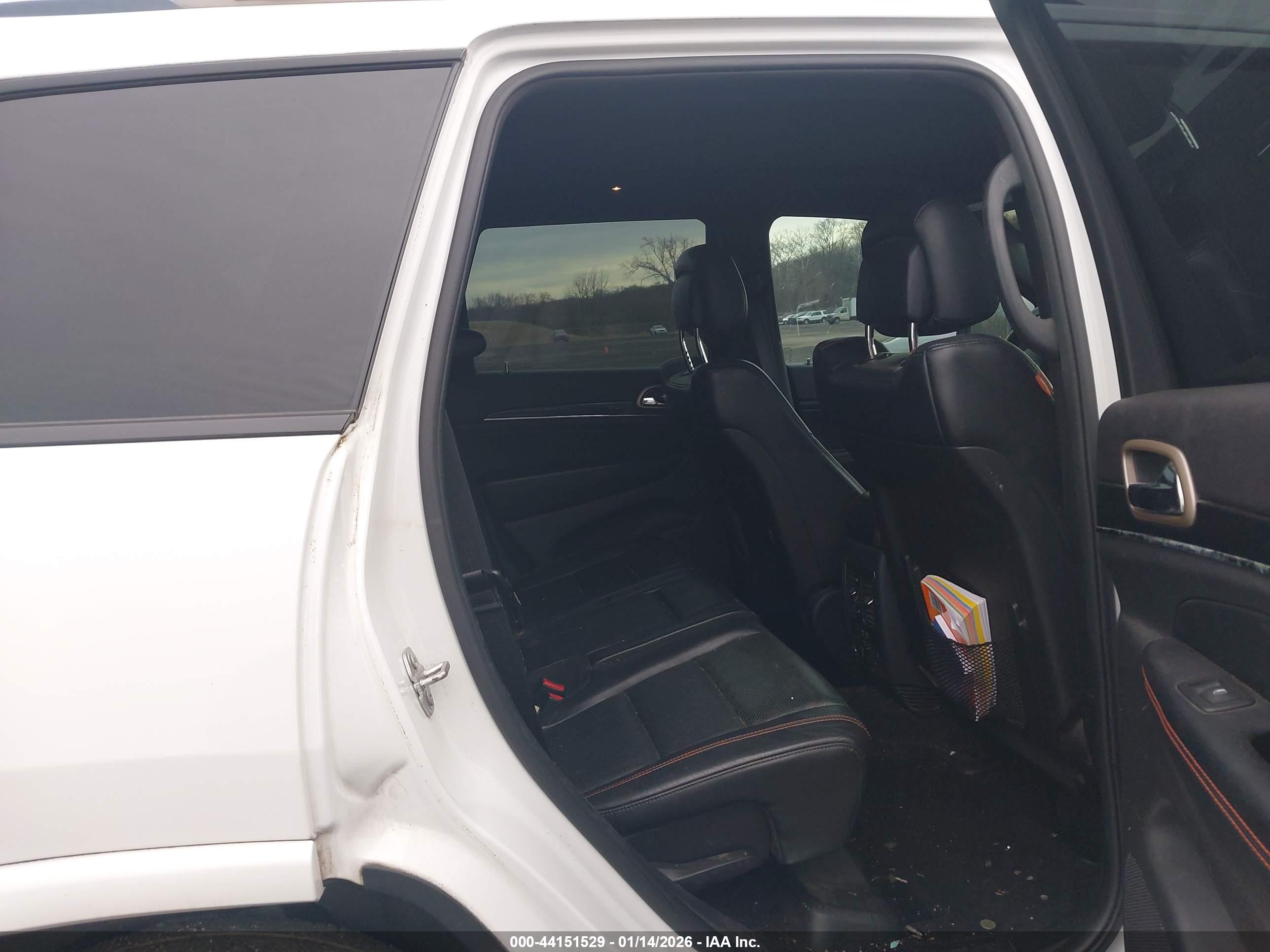 JEEP GRAND image 8