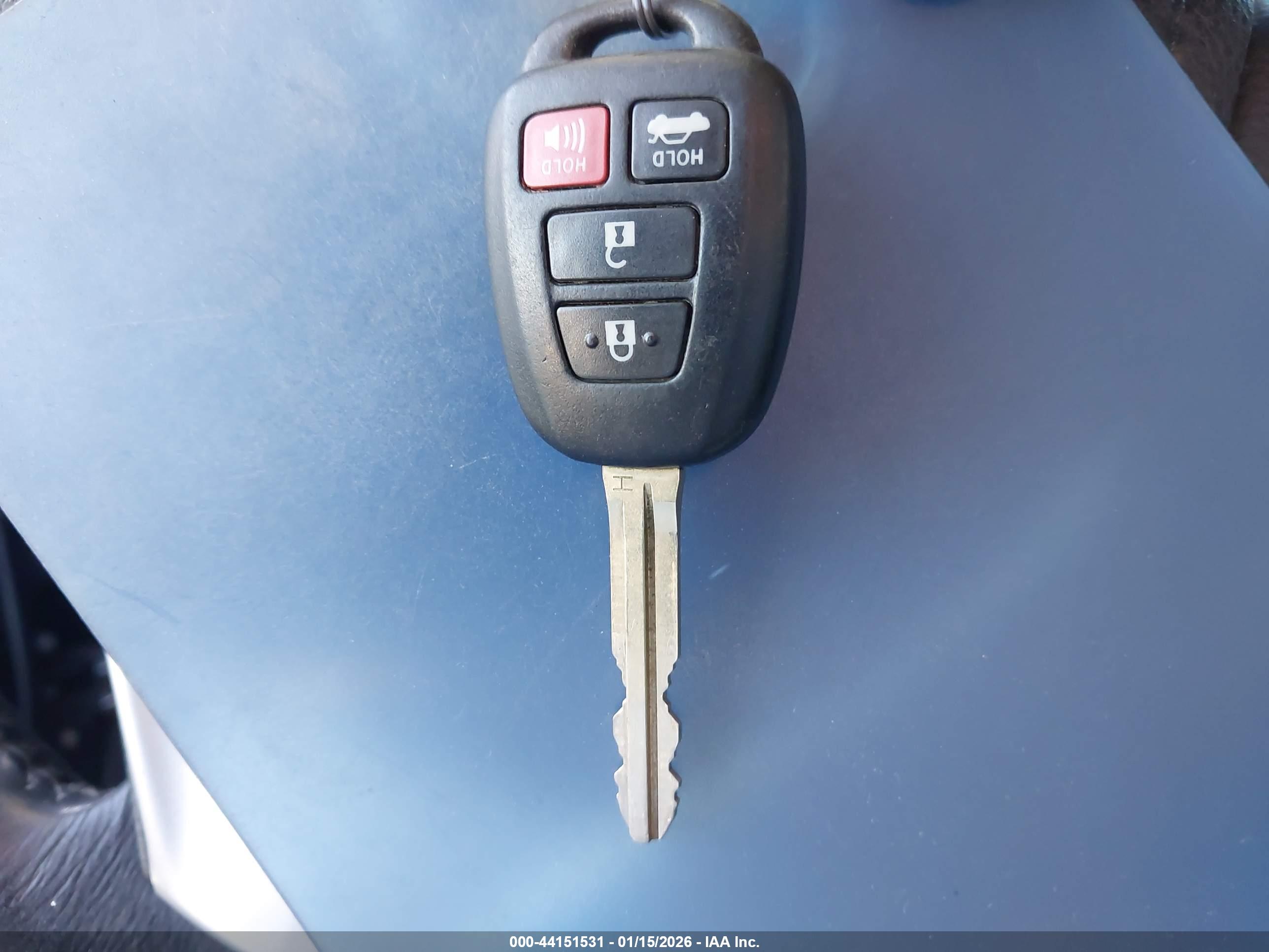 TOYOTA COROLLA image 11