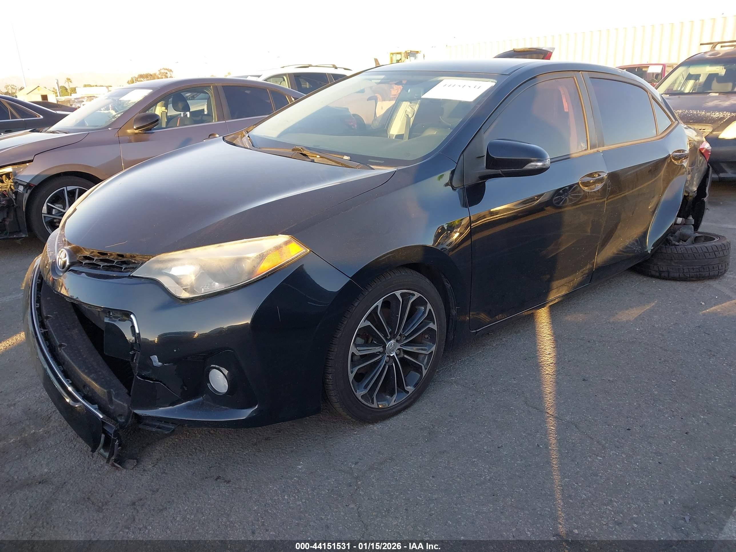 TOYOTA COROLLA image 2